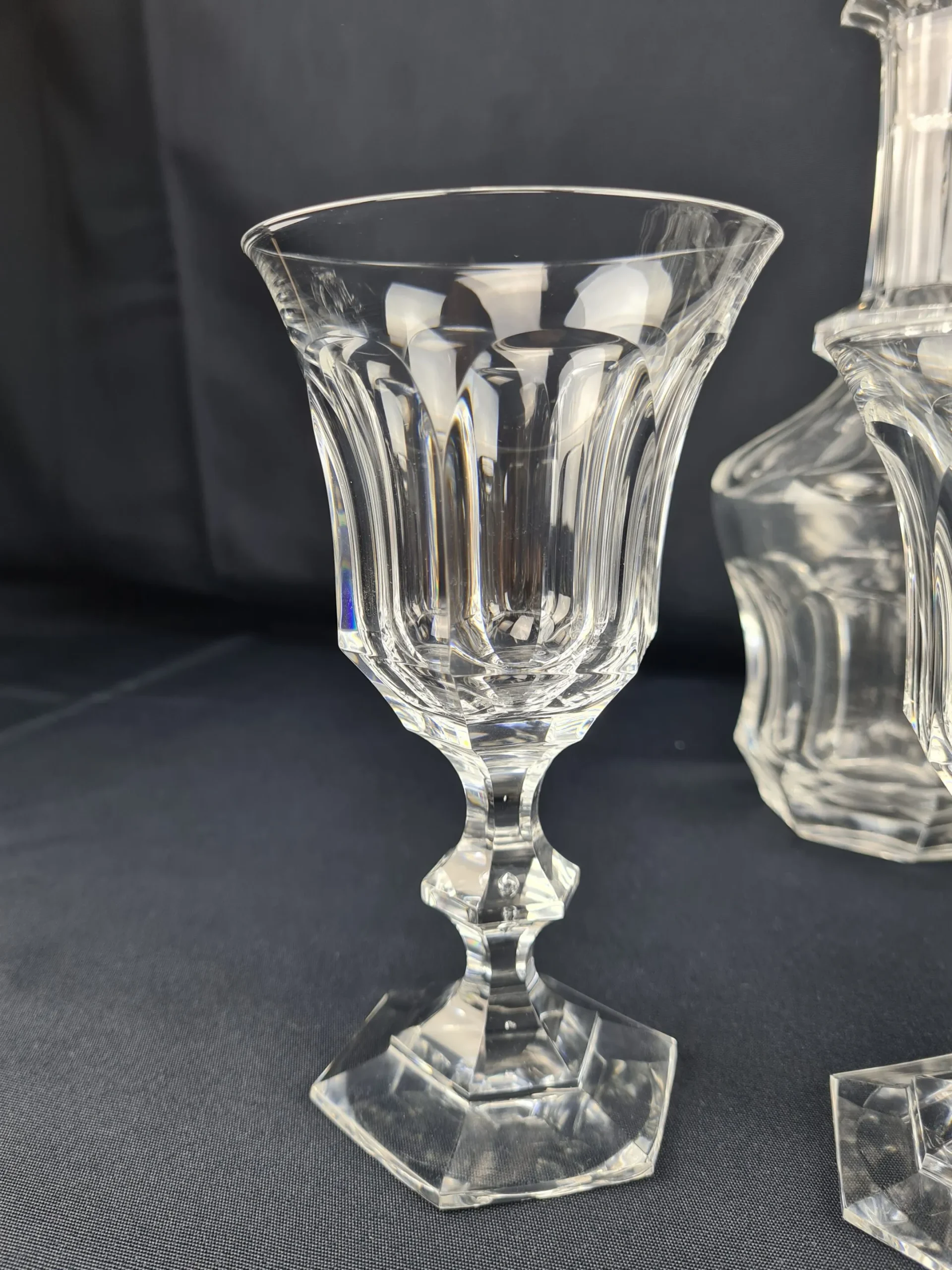 Exceptionnel service de verres en cristal Val St Lambert modèle Metternich, 50 pièces. – Image 5