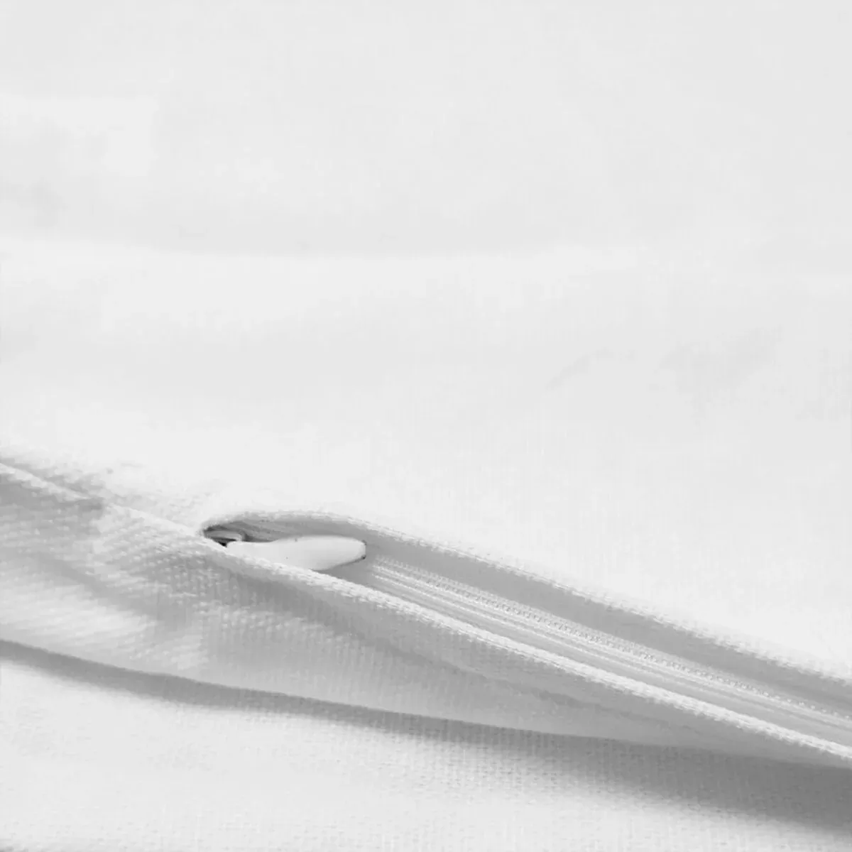 Housse de coussin Kids&Cotton Lorin C Noir 30 x 50 cm – Image 3