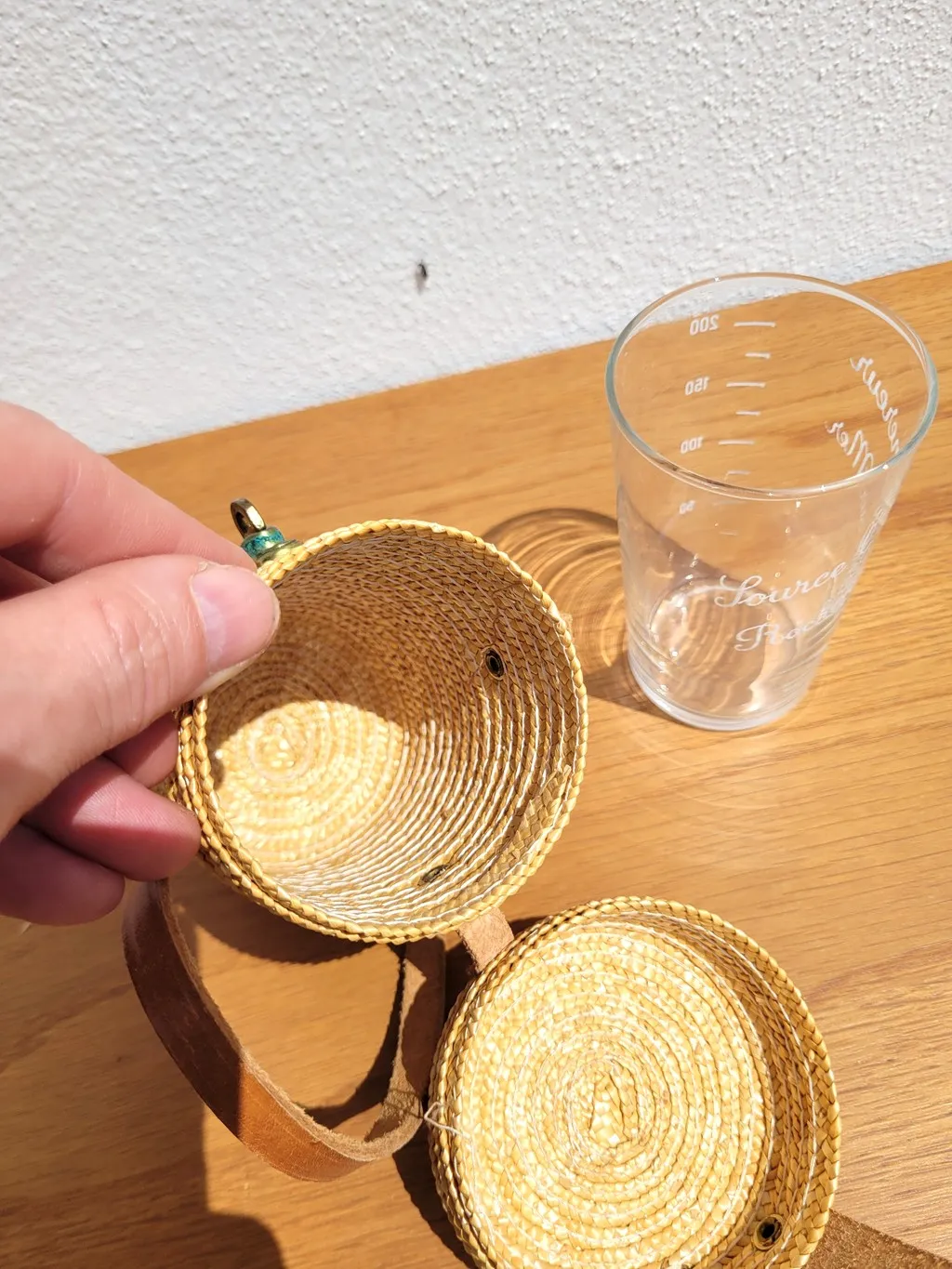 Ancien verre de curiste à Rochefort – Image 6