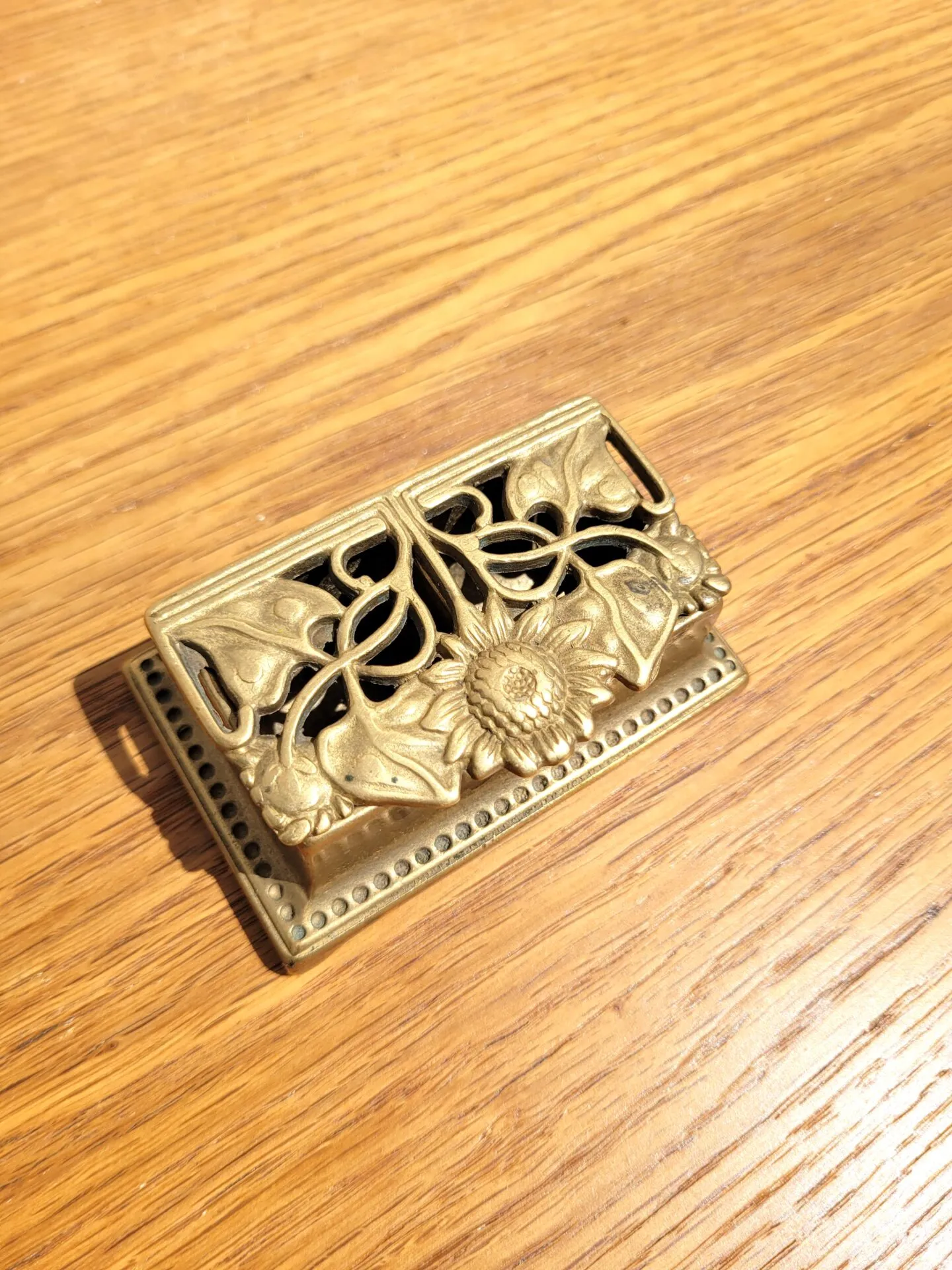 Boite à timbres esprit art nouveau en laiton – Image 3