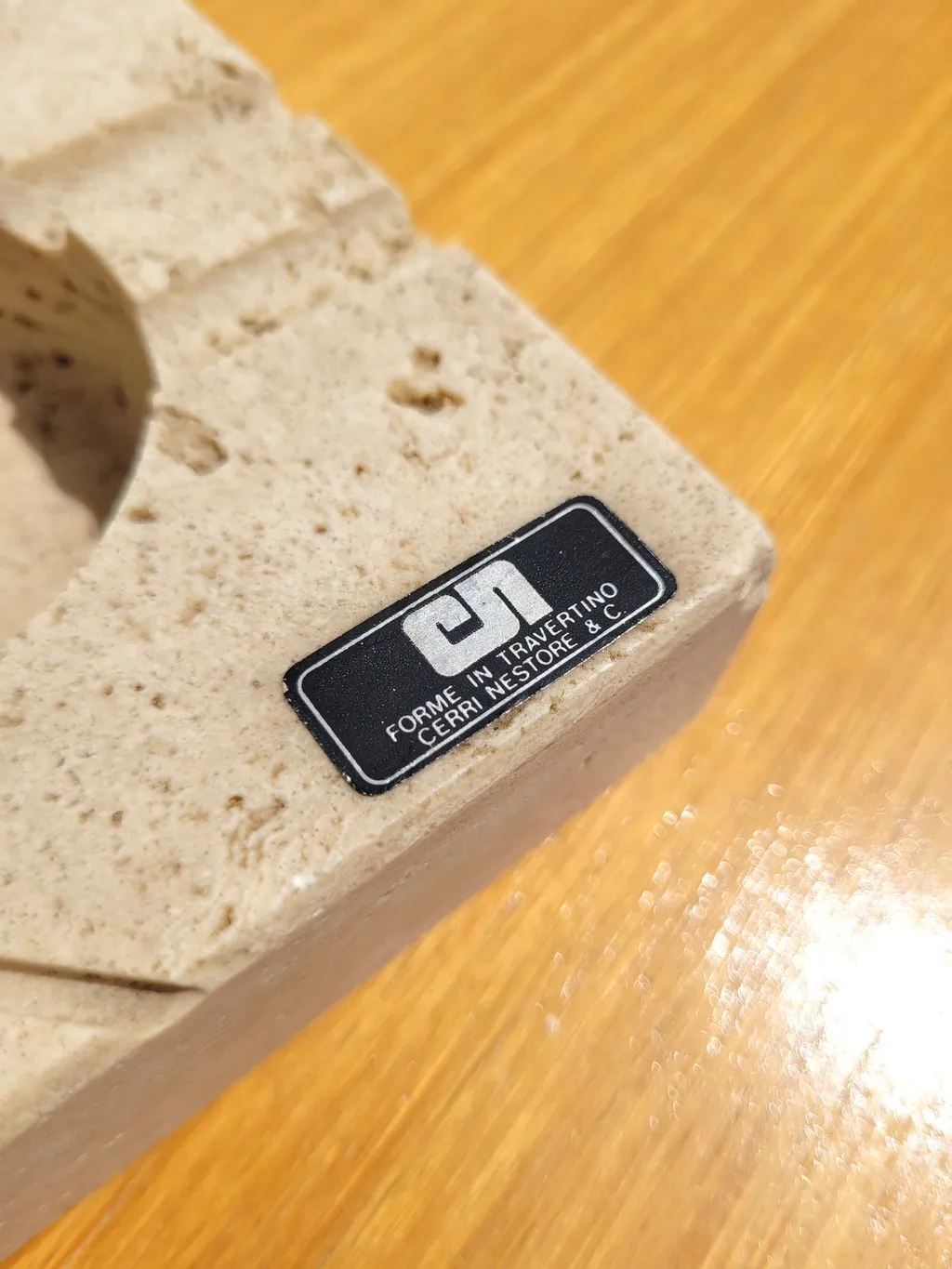 Cendrier en travertin par Cerri Nestore (accidenté) – Image 2