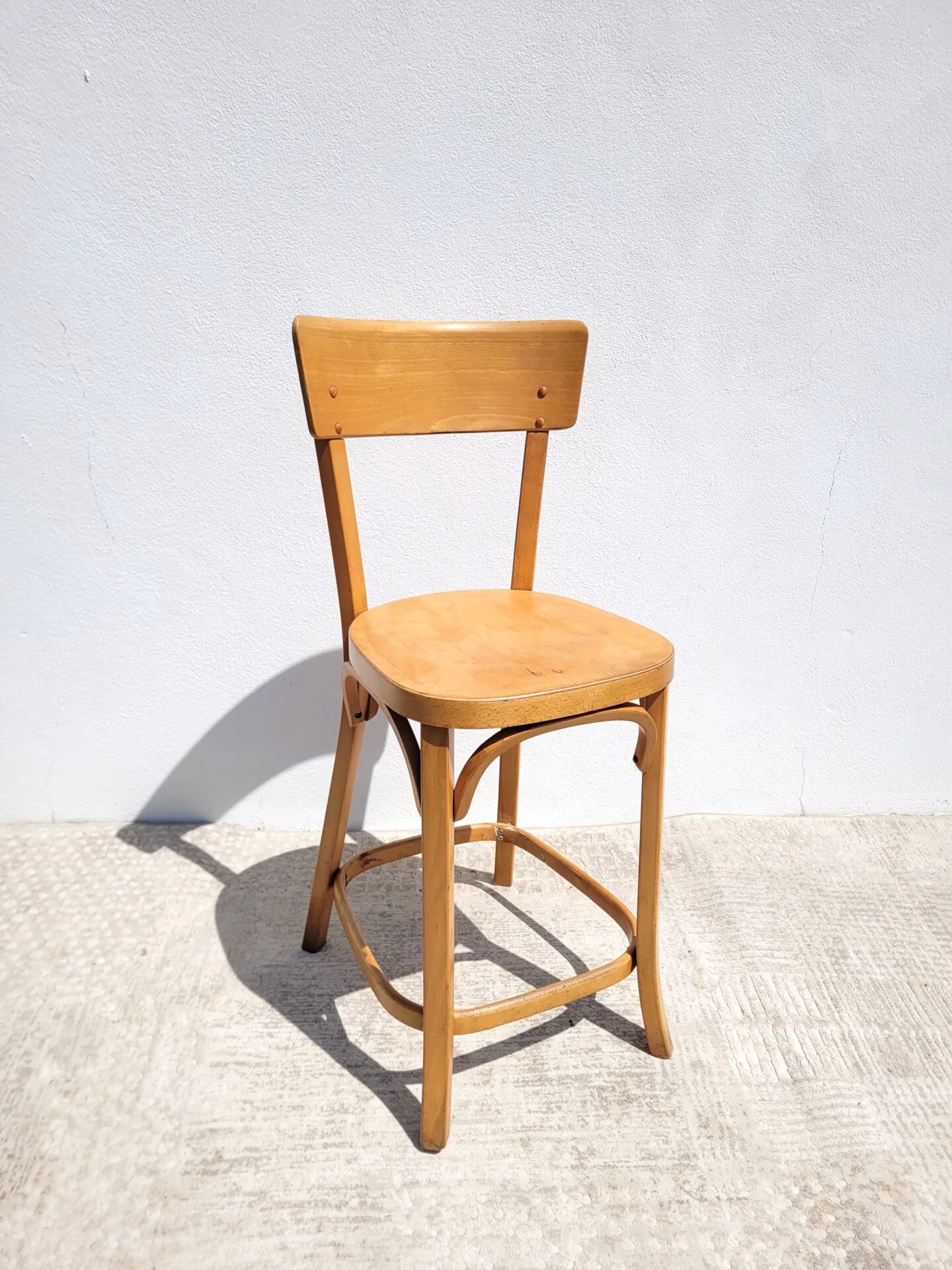 Chaise haute vintage en bois dlg Baumann – Image 2