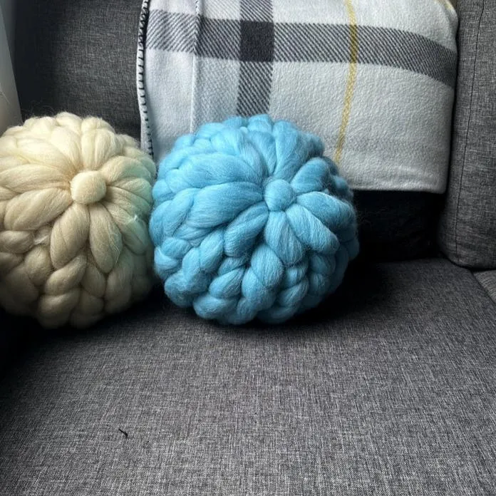 Coussin noeud laine – Image 3