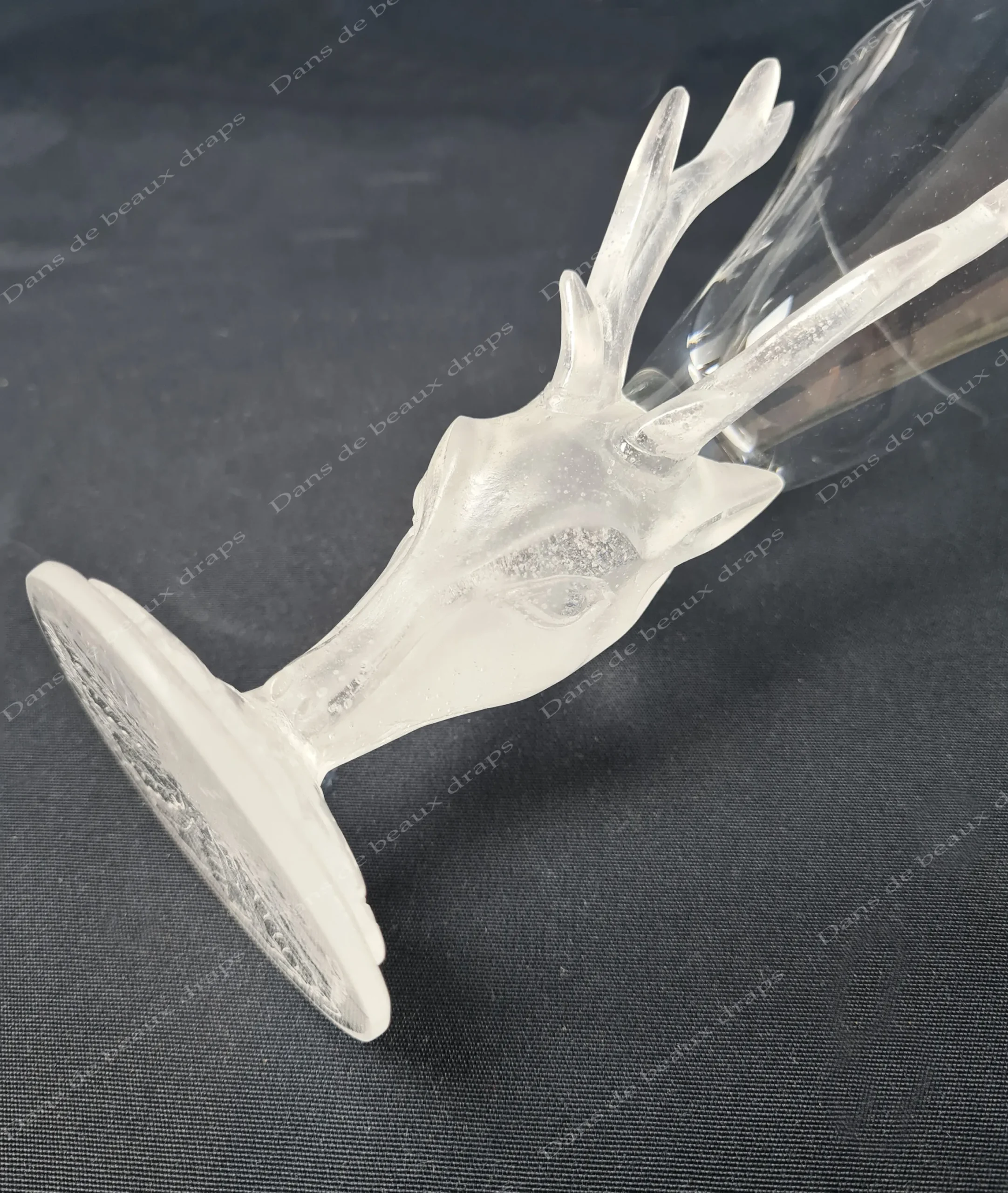 Très rare ensemble de verres en cristal de Daum, modèle Cerfs, design Jean Marais (1913/1998) 34 pièces. – Image 4