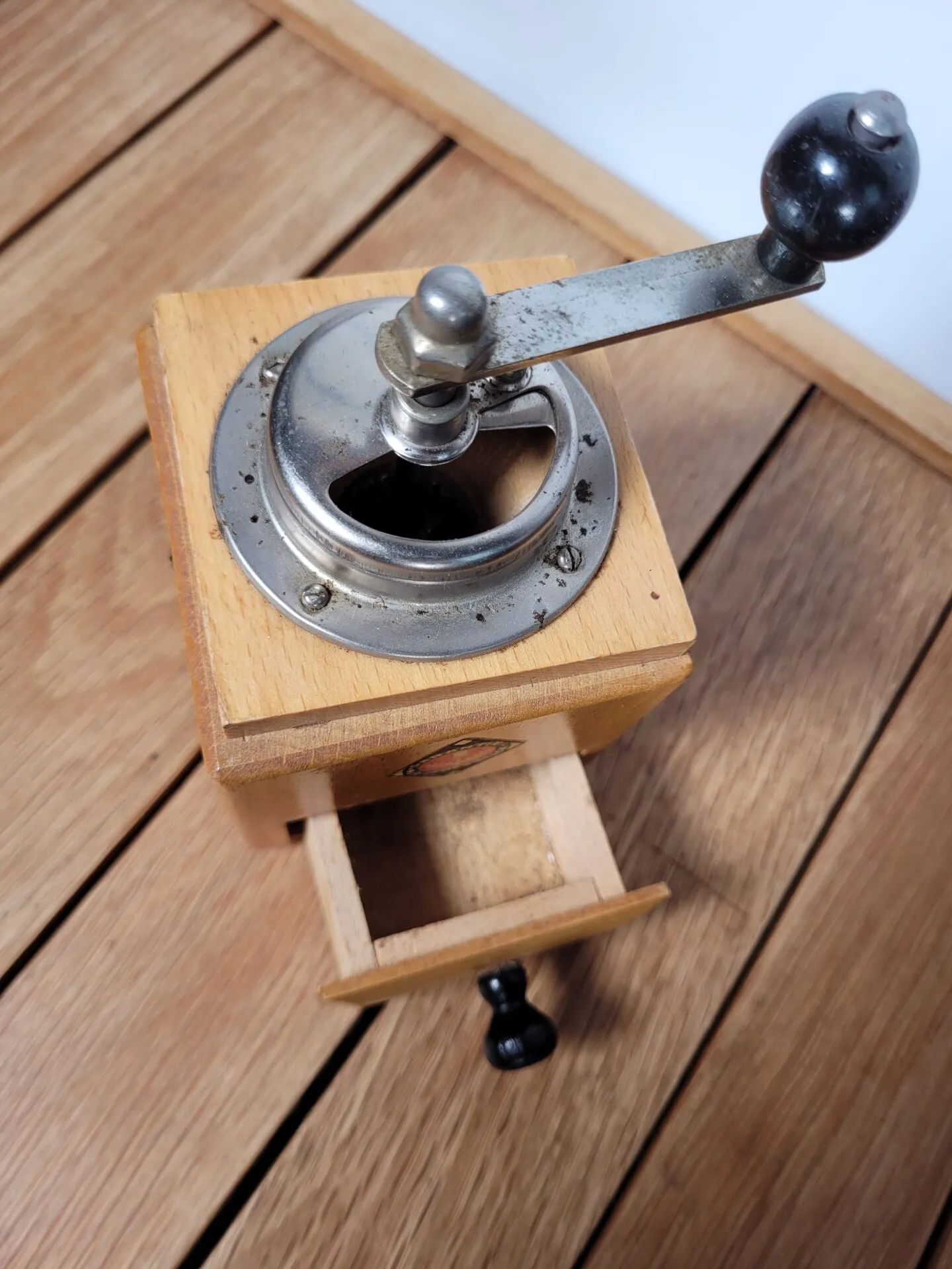 Petit moulin à café vintage Jedes stuck – Image 4