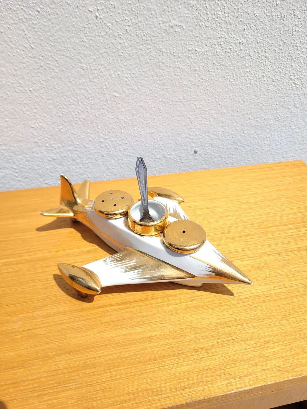 Serviteur sel poivre forme avion en porcelaine de Limoges – Image 2