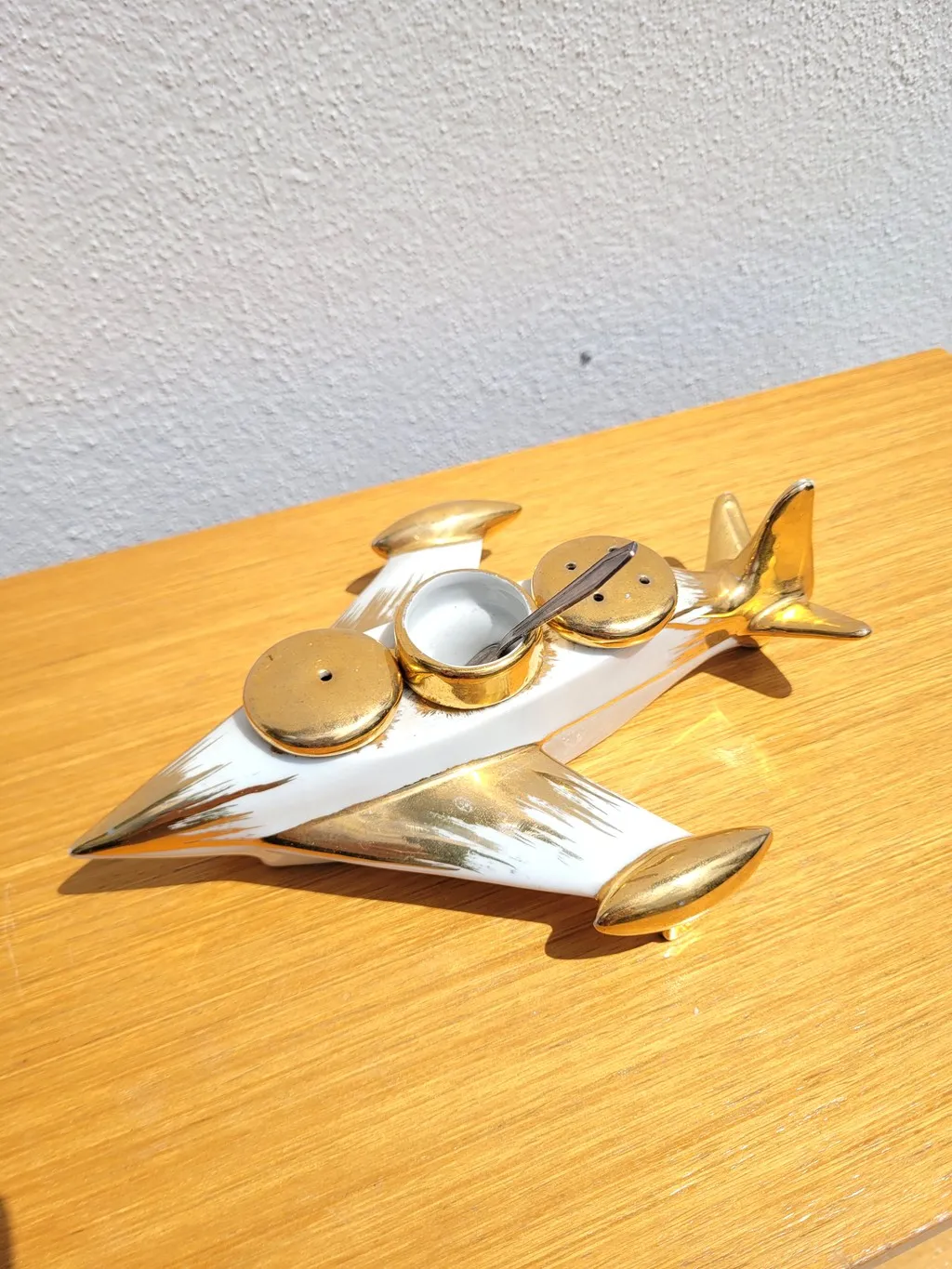 Serviteur sel poivre forme avion en porcelaine de Limoges – Image 3