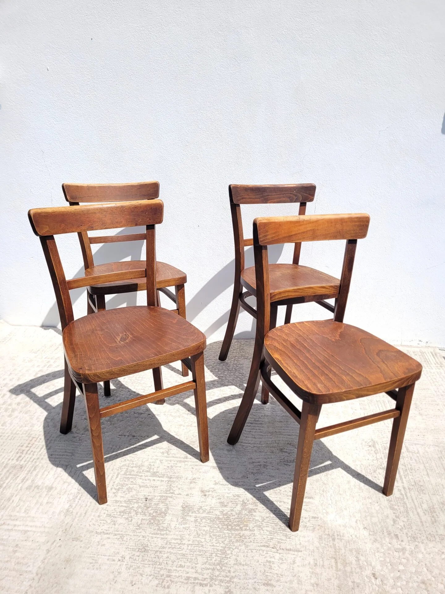 Set de 4 chaises bistrot en bois – Image 2