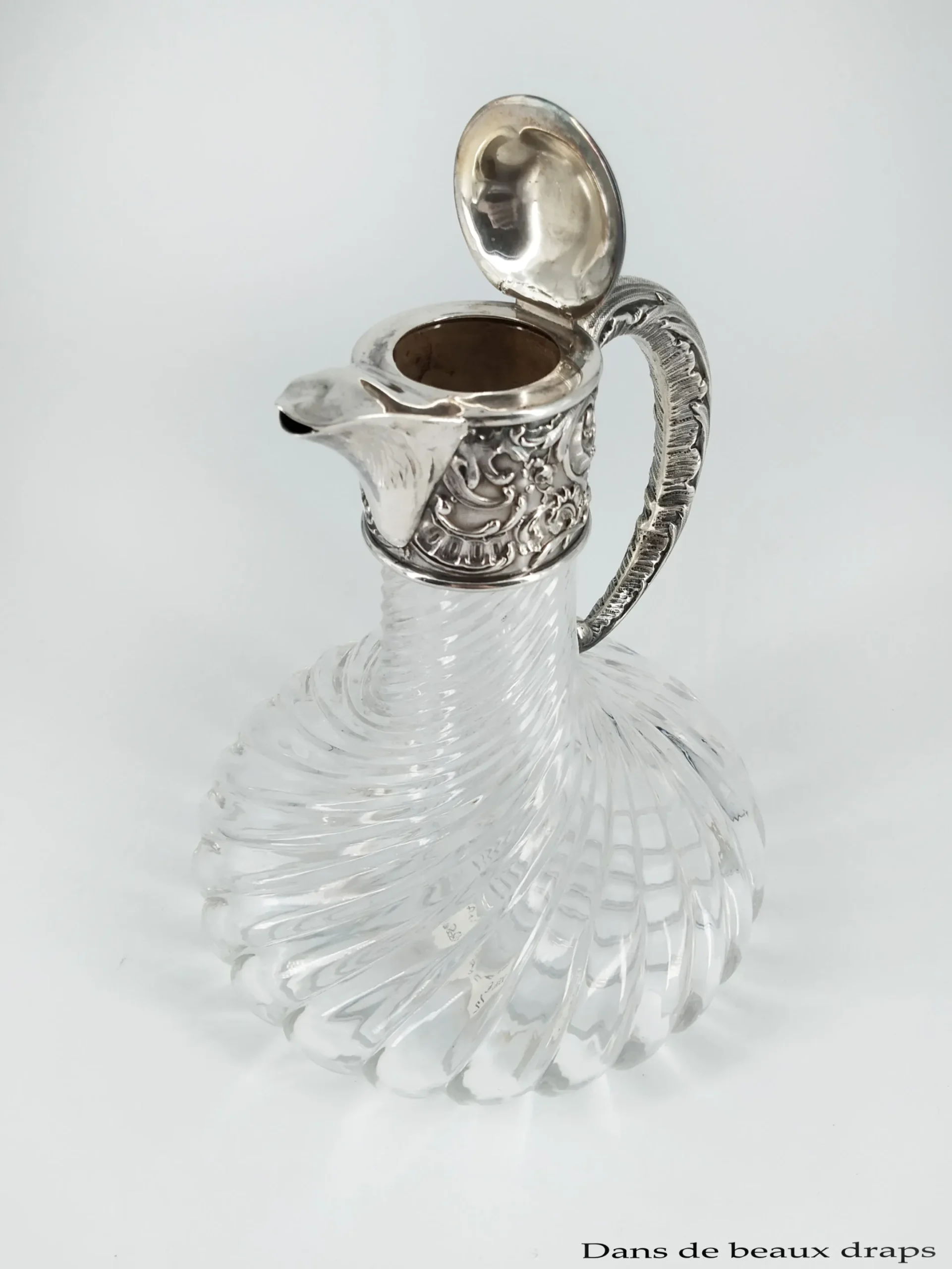 Ravissante aiguière à porto en cristal et argent, orfèvre Debain, XIX ème – Image 2