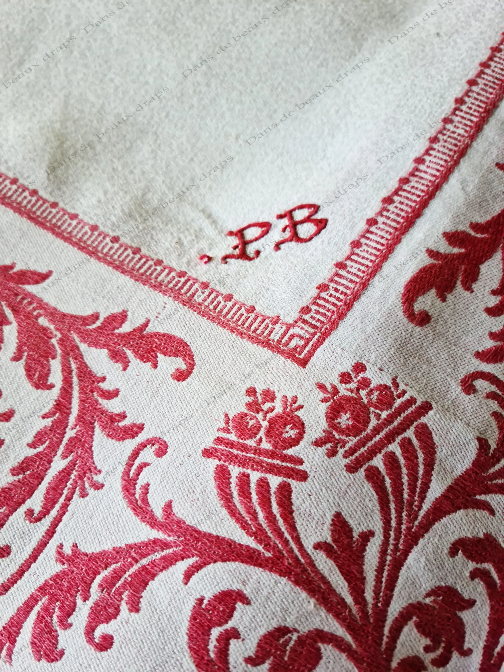 Rare nappe à liteaux rouges en lin,Napoléon III. – Image 3