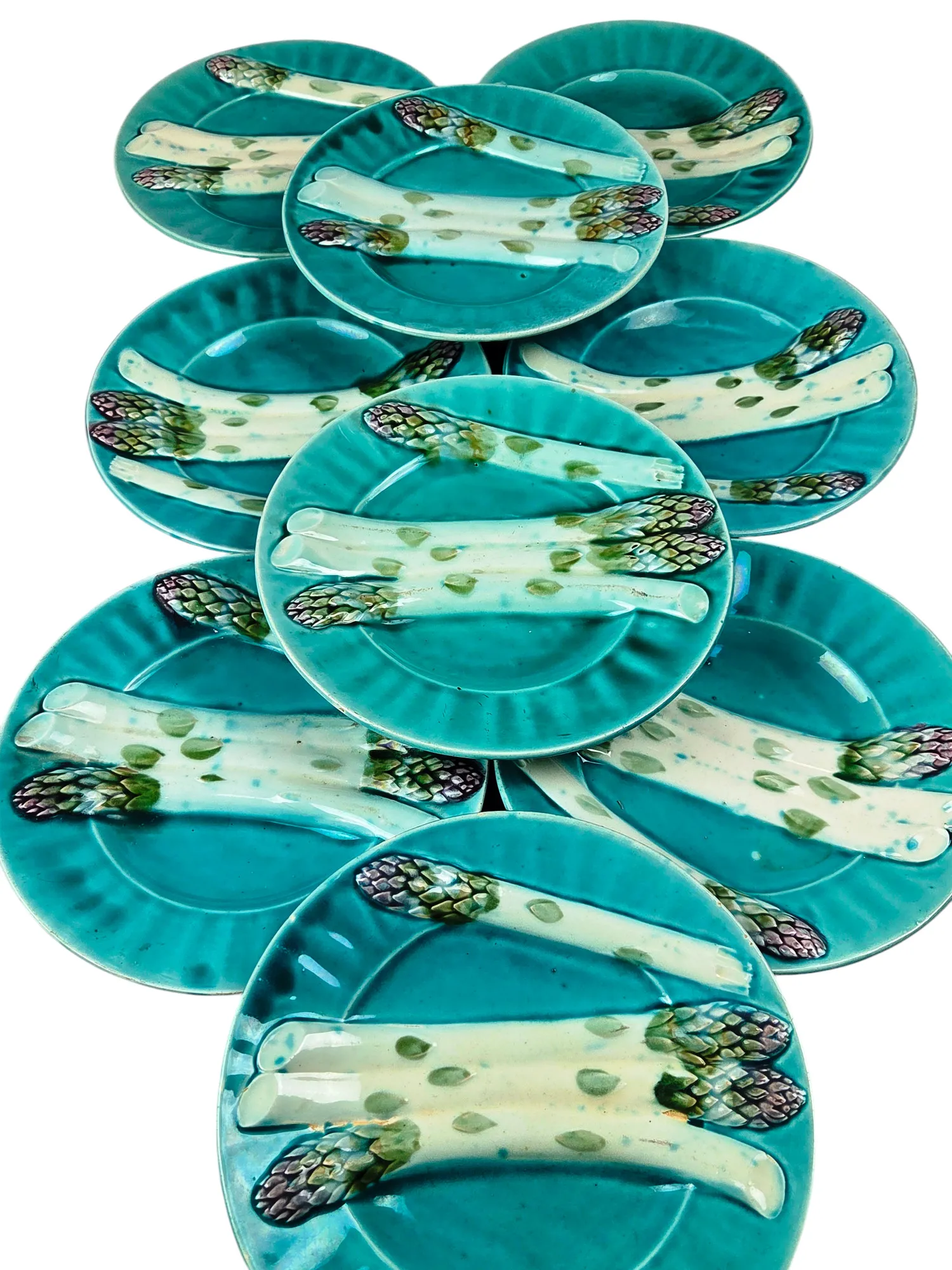 Suite de 8 assiettes à asperges en barbotine de Luneville – Image 2