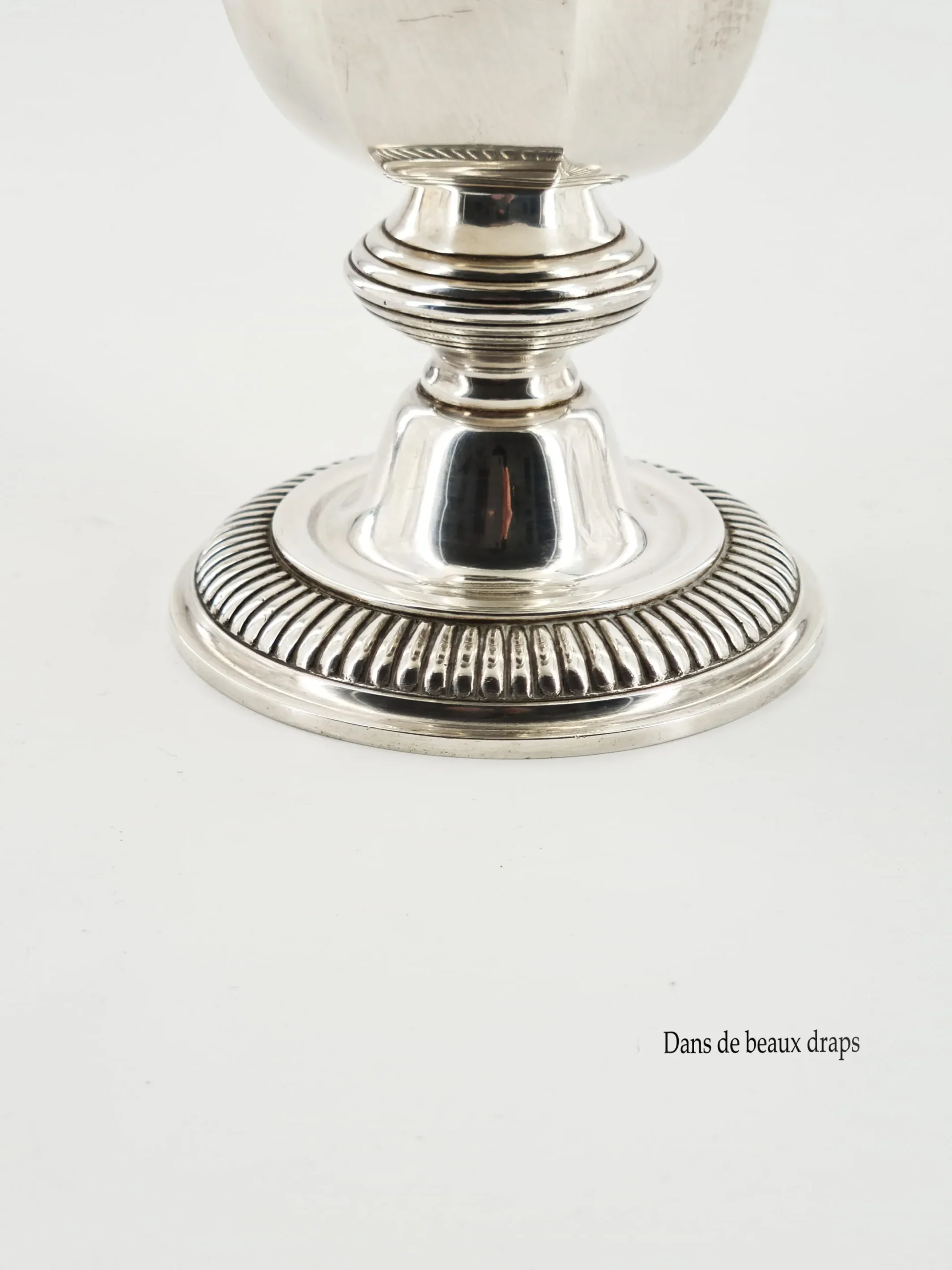 Magnifique hanap ou aiguière casque en argent massif, 925 millièmes,orfèvre Tétard, Paris. – Image 3