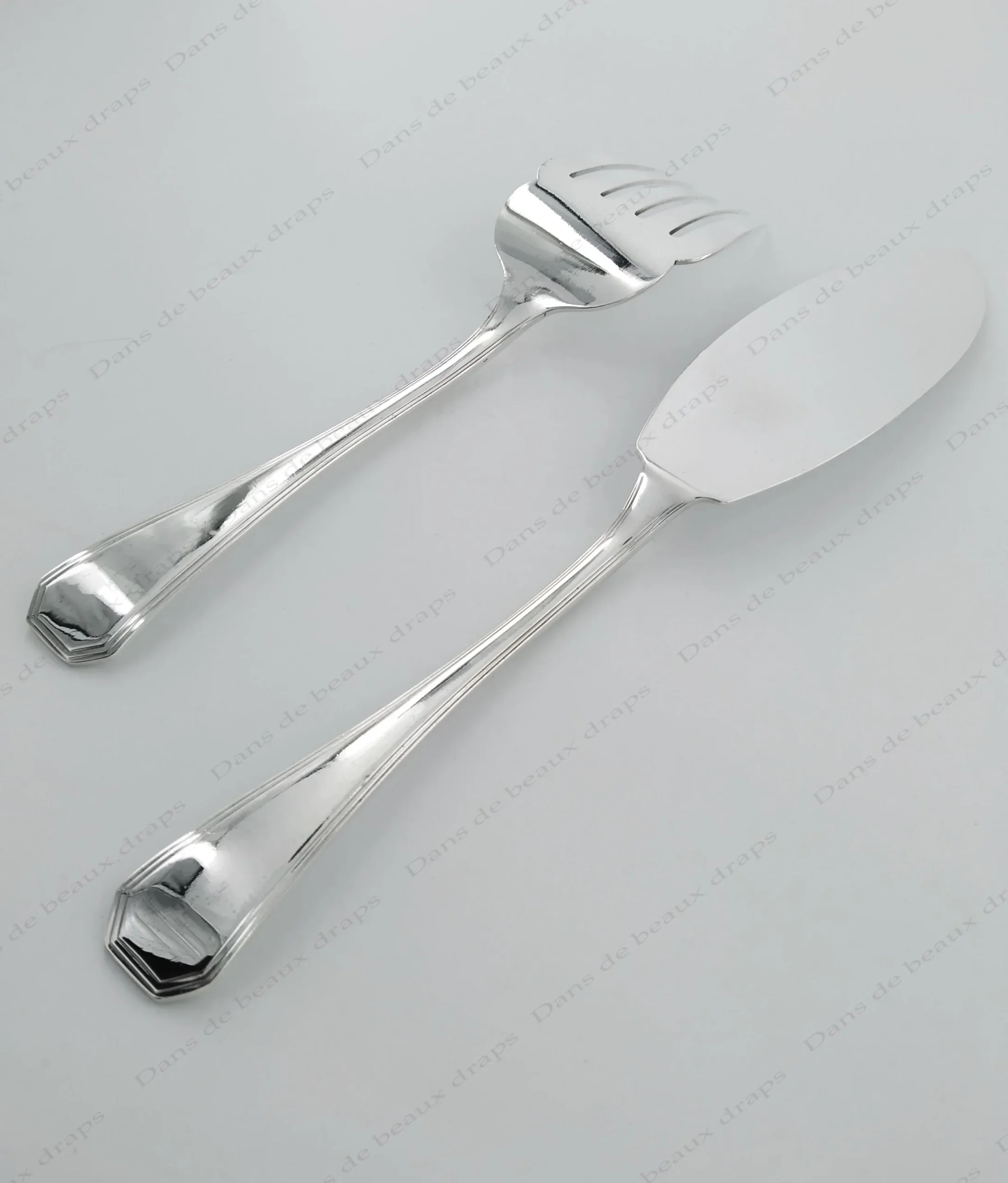 Superbe service à poisson en métal argenté, orfèvre Christofle, modèle América. – Image 2