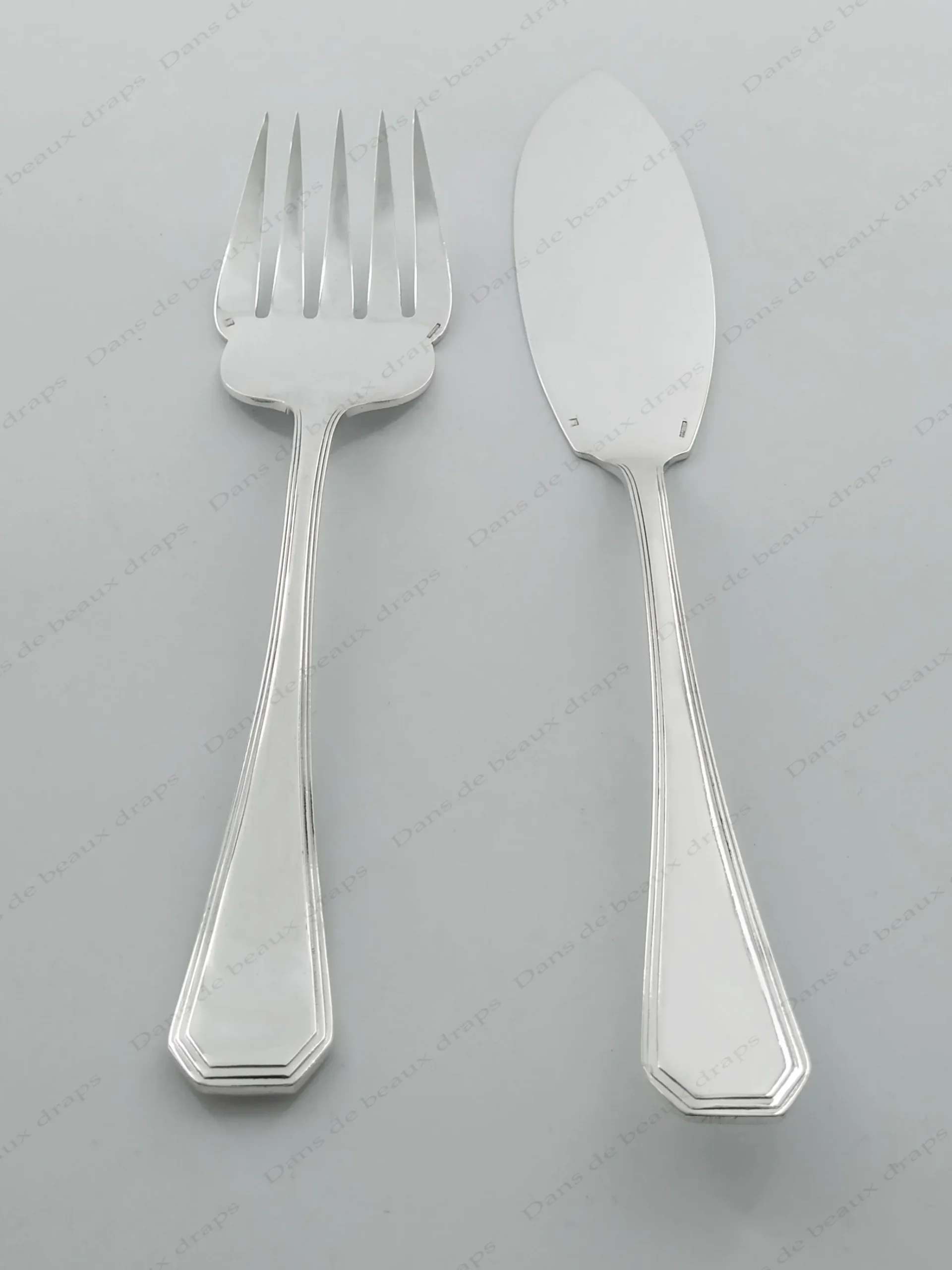 Superbe service à poisson en métal argenté, orfèvre Christofle, modèle América. – Image 3