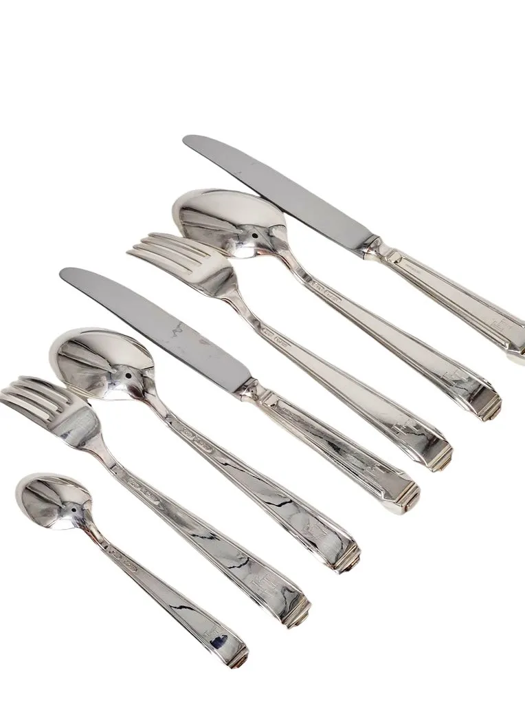 Ménagère de couverts en argent massif, époque Art Déco, 87 pièces. – Image 9