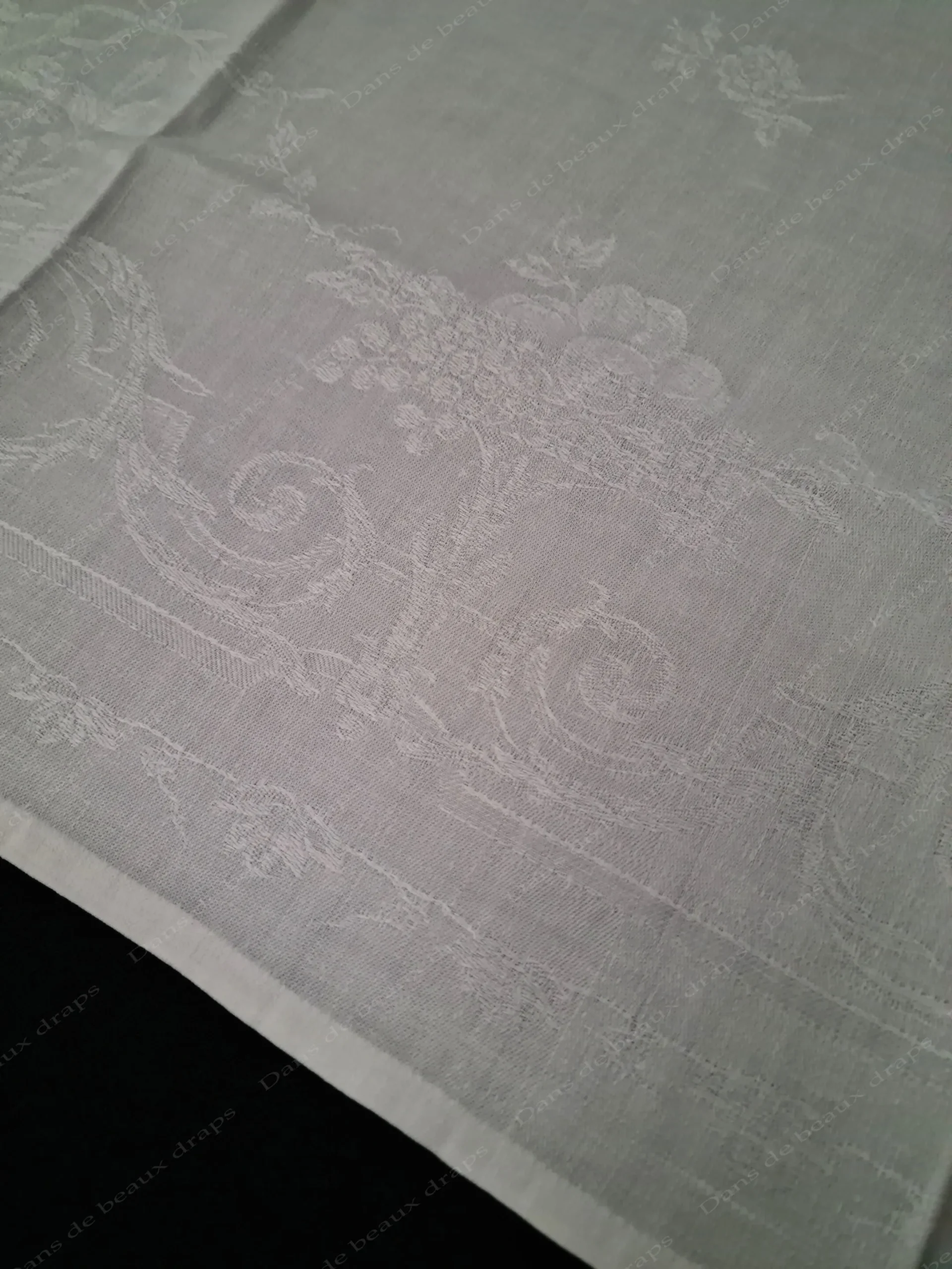 Suite de 6 serviettes de table en damassé de lin,couronne de baron. – Image 6