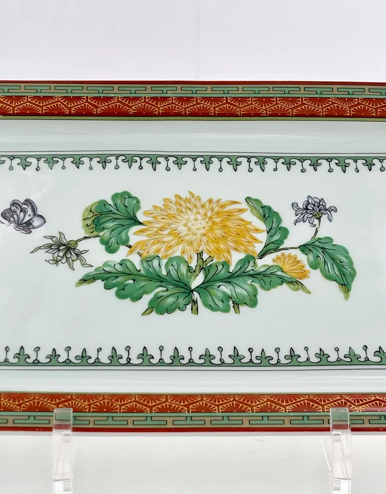 Très bel ensemble de 8 assiettes à gâteaux et plat à cake en porcelaine de Limoges, maison Haviland, modèle Chrysanthème. – Image 5