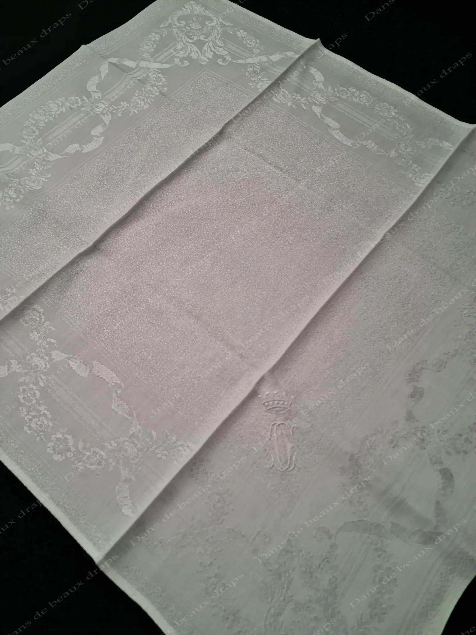 7 serviettes de table en damassé,monogramme CC,couronne de baron. – Image 5