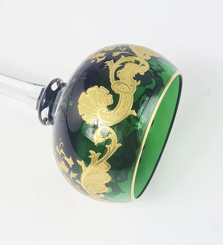 Exceptionnelle suite de 12 verres à vin du Rhin (roemers), en cristal de Saint Louis, modèle Massenet Or. – Image 6