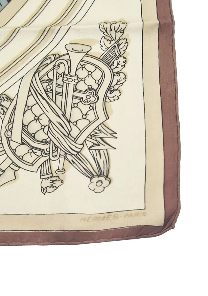 Rare foulard Hermès modèle » Promenade à Versailles », design Hugo Grygkar, 1953 – Image 5