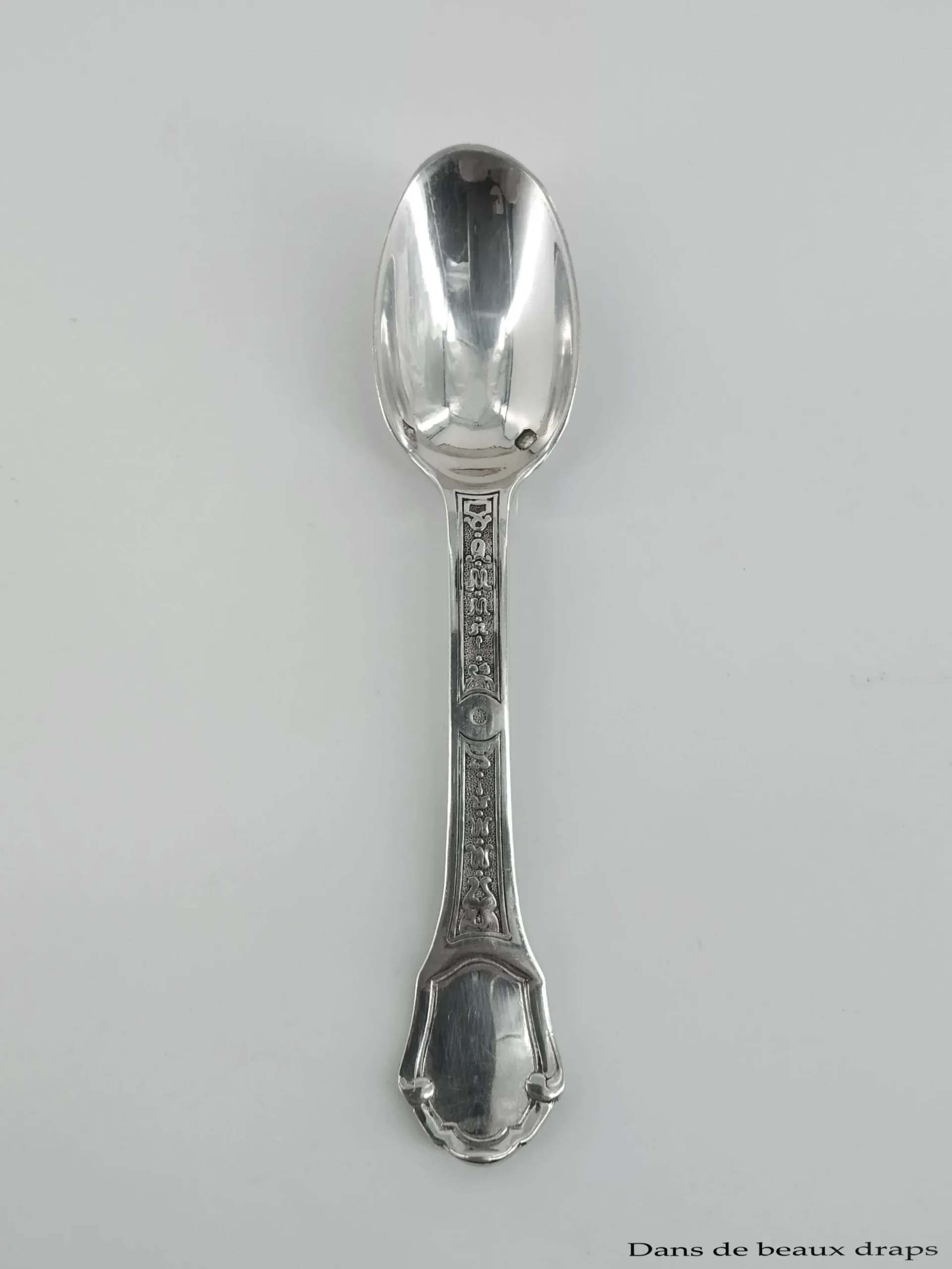 Superbe suite de 12 cuillères à moka et ciseau à sucre en argent dans leur écrin – Image 2