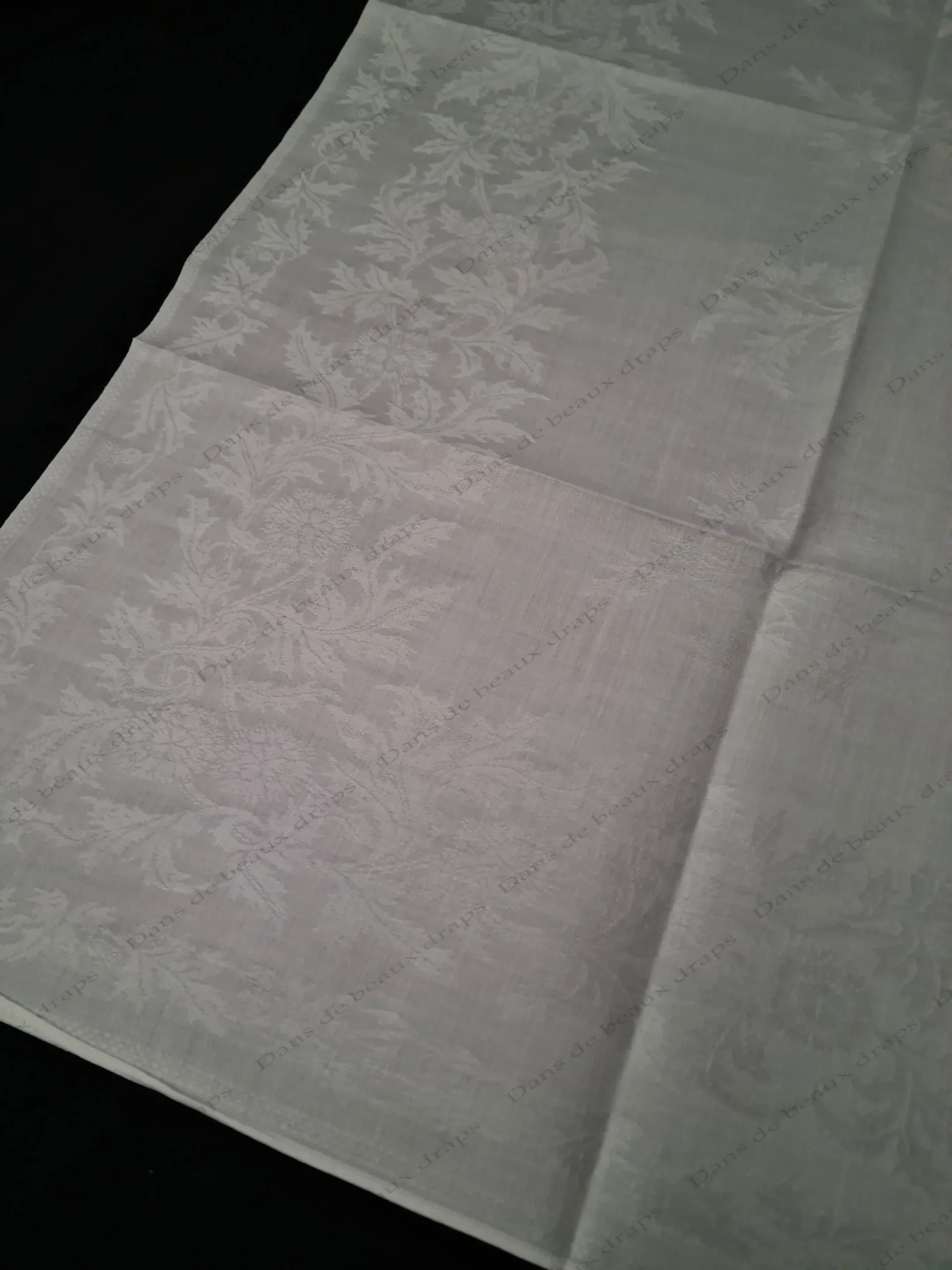 Magnifique suite de 6 serviettes de table en damassé de lin,couronne tissée,fin XIX ème. – Image 2