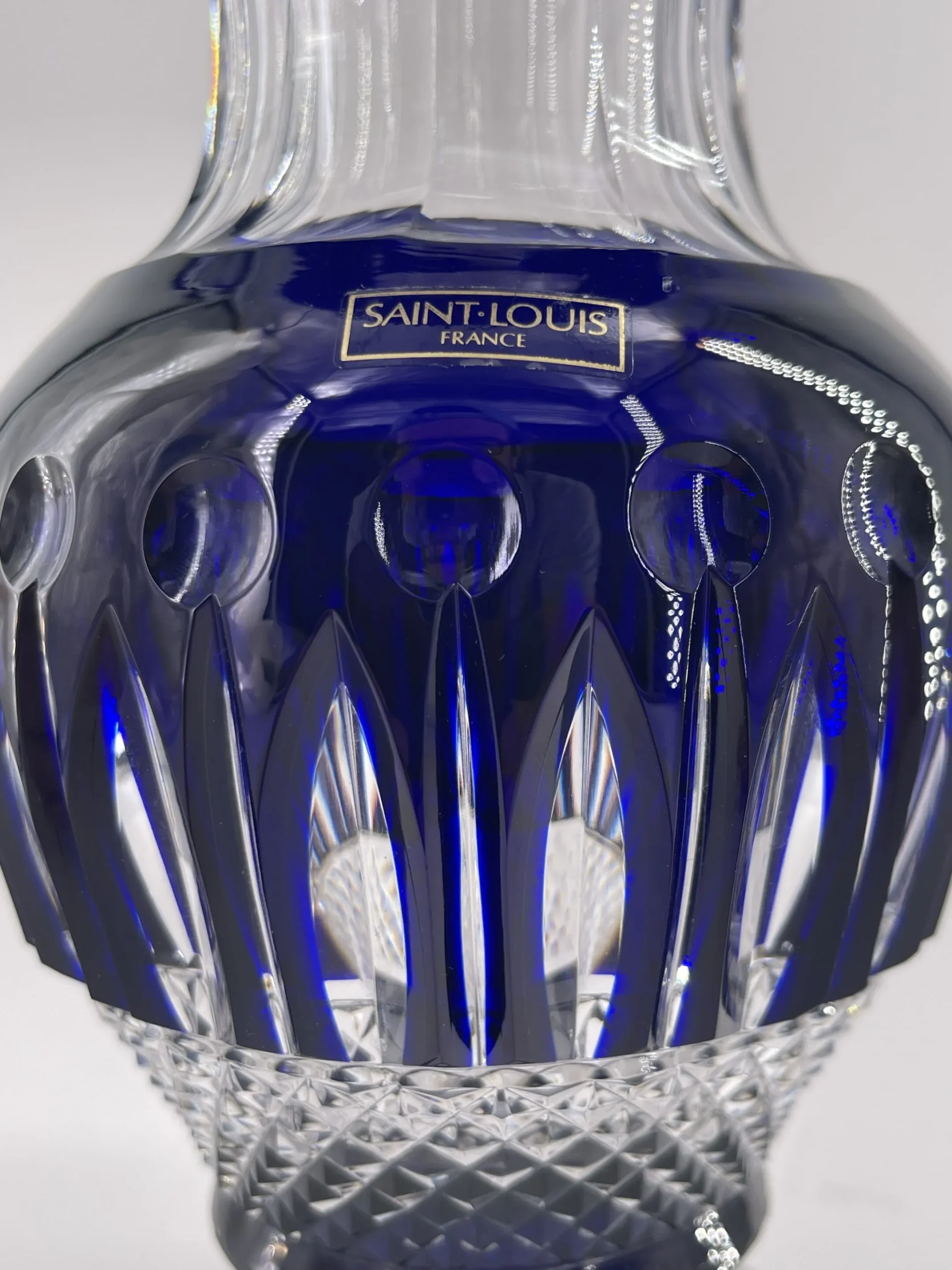 Superbe vase en cristal doublé bleu, Saint Louis, modèle Tommy – Image 2