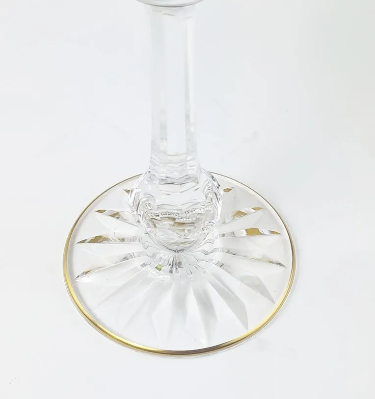 Exceptionnelle suite de 12 verres à vin du Rhin (roemers), en cristal de Saint Louis, modèle Massenet Or. – Image 7