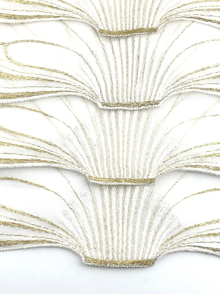 Suite de 6 sets de table , 6 serviettes en organdi et 6 dessous de sets, maison Noël, Paris. – Image 6