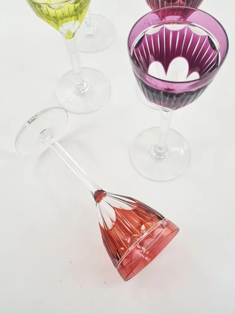 Magnifique série de 12 verres de couleurs en cristal doublé Val St Lambert – Image 5