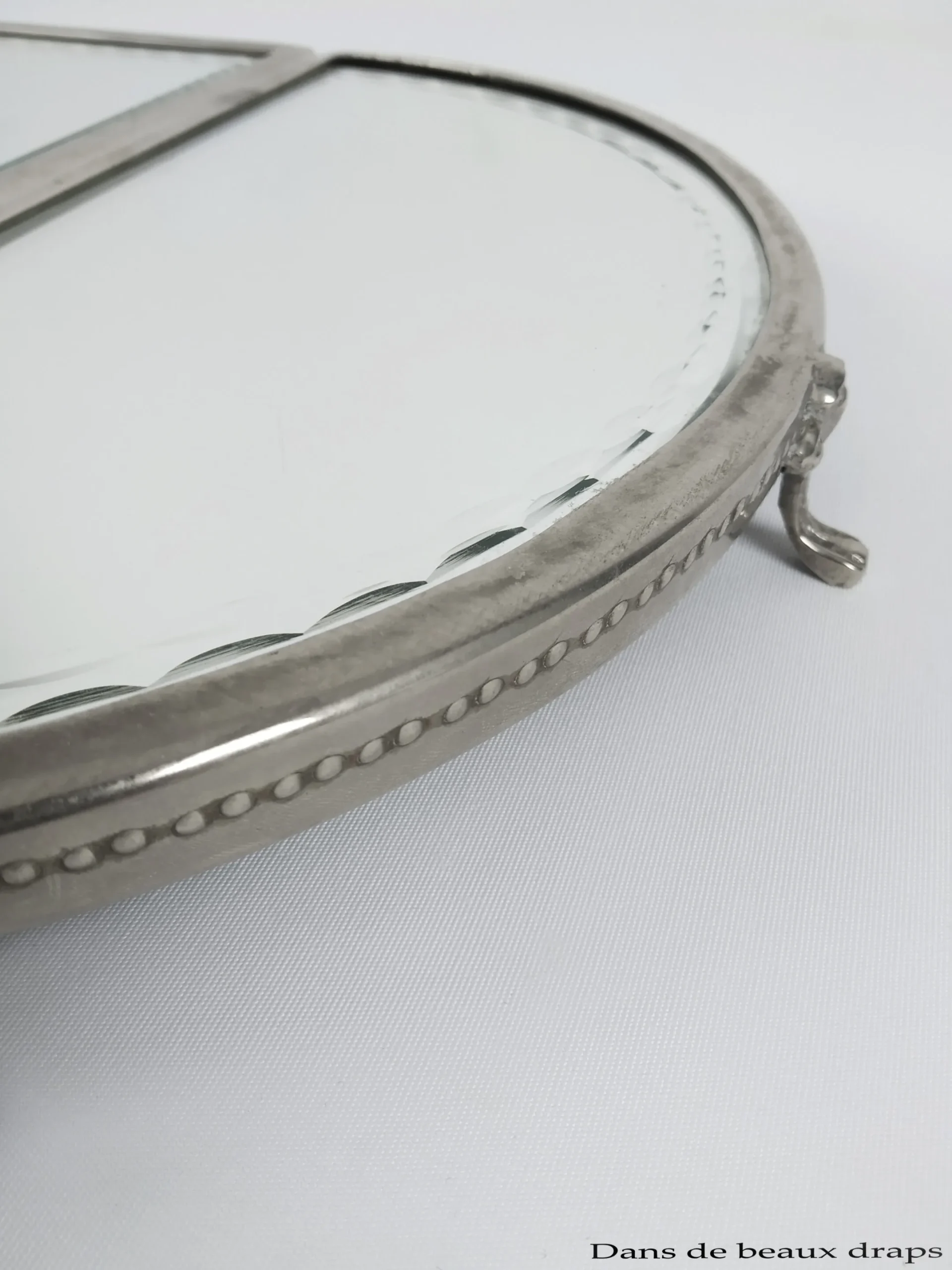 Joli surtout de table en métal argenté et fond de miroir, époque 1900 – Image 2