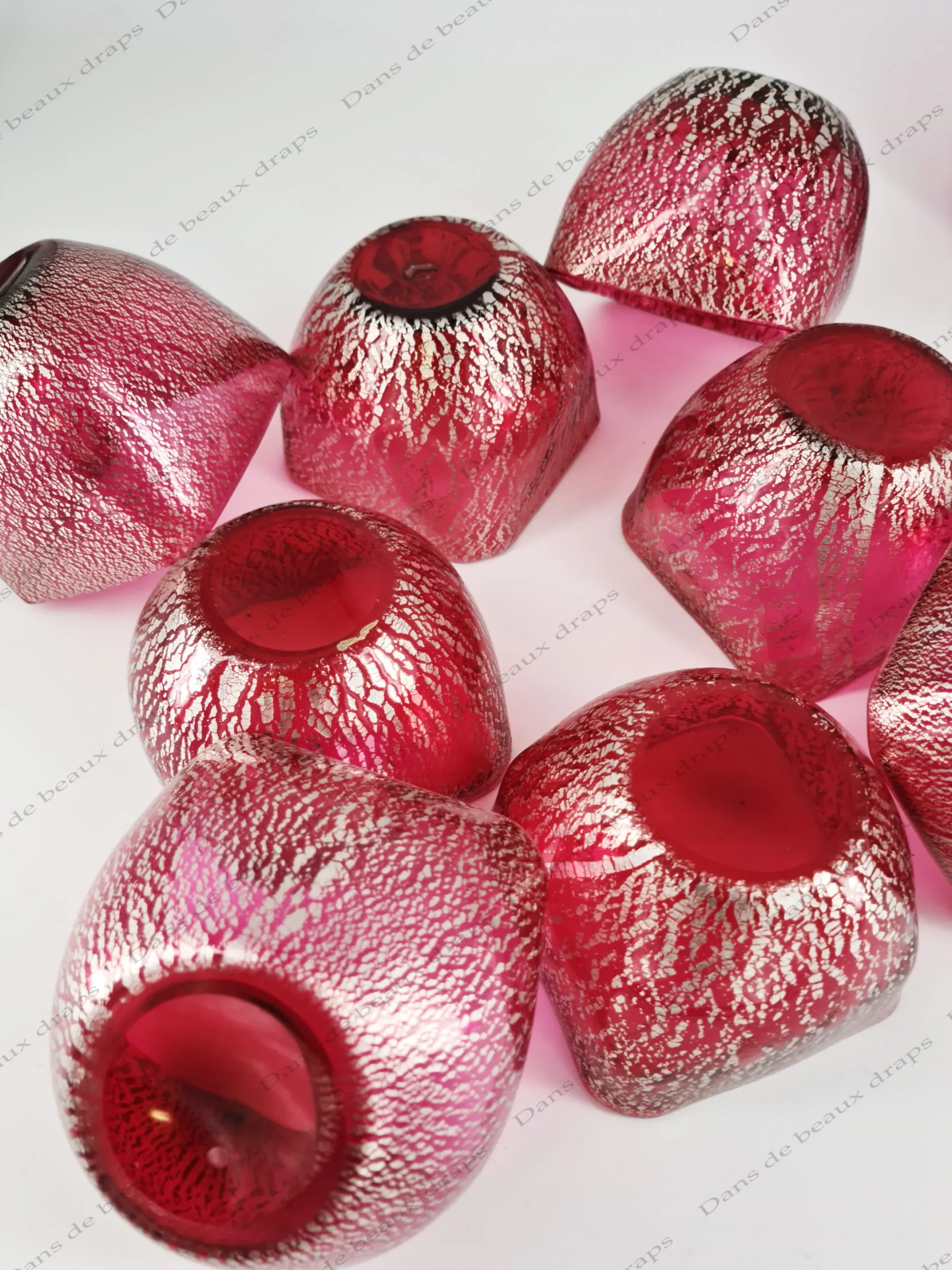 9 belles coupes à dessert en cristal rose vif,peigné argent. – Image 5