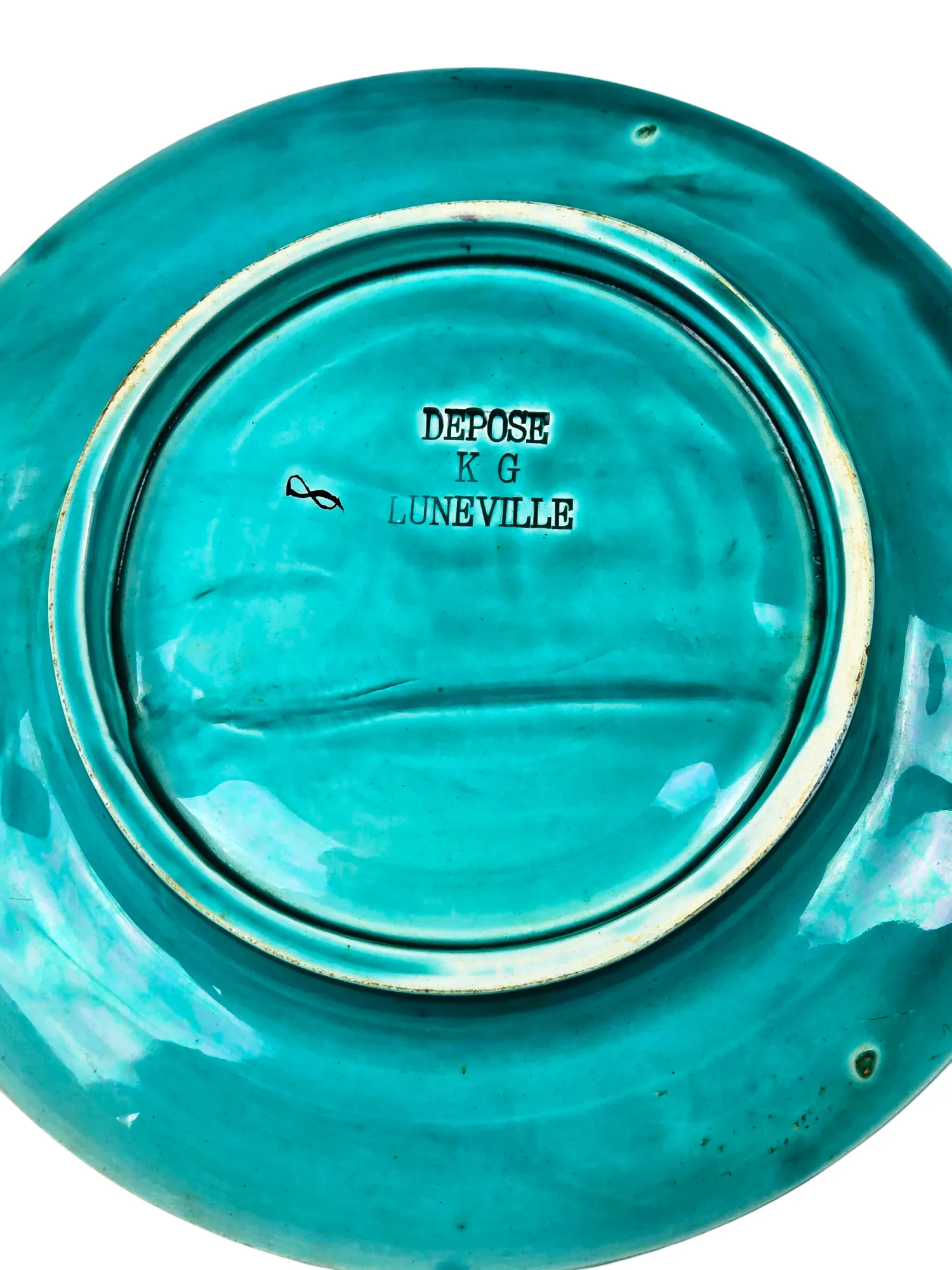 Suite de 8 assiettes à asperges en barbotine de Luneville – Image 4