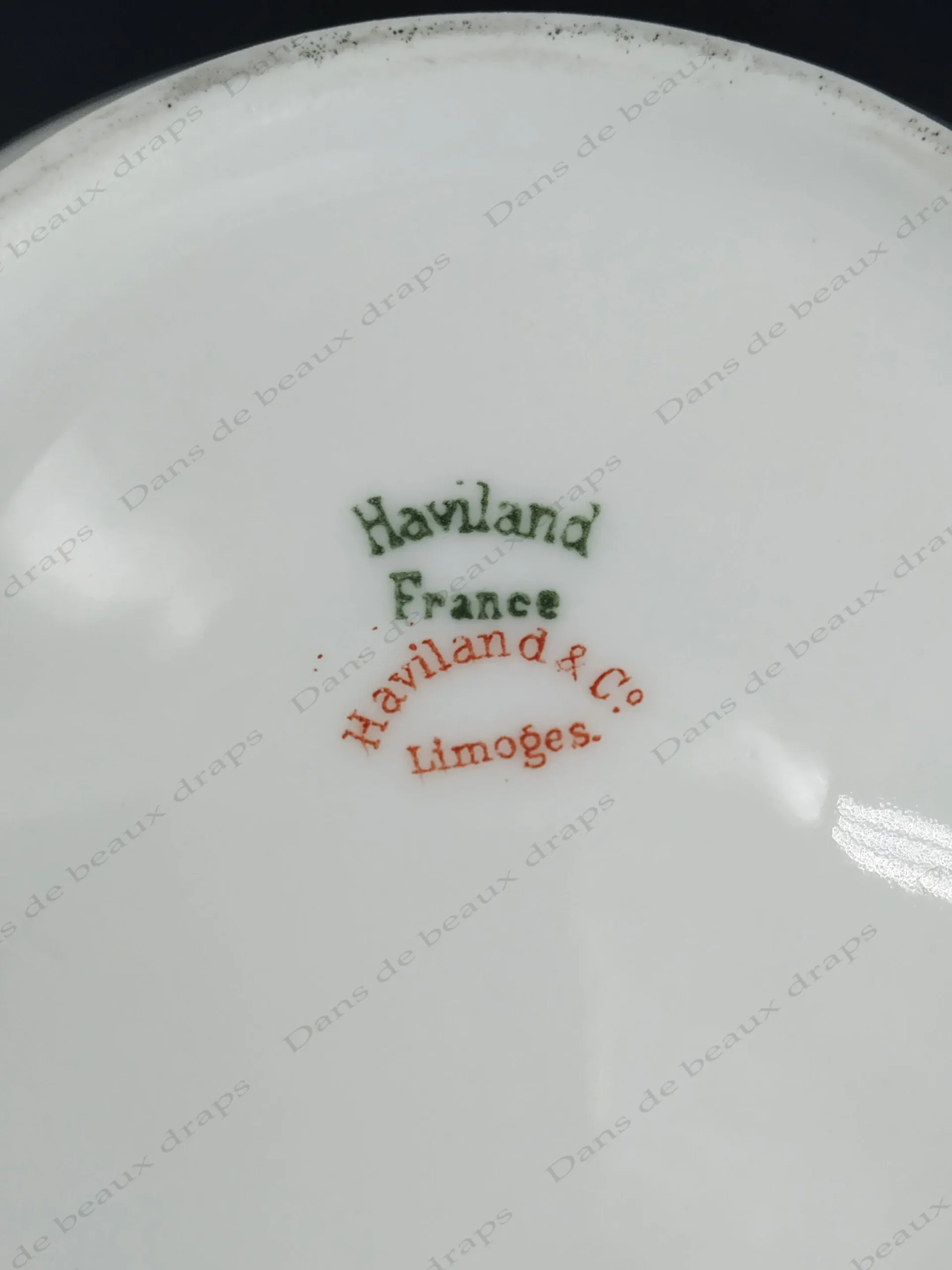 Rare théière en porcelaine de Limoges,monogramme sous couronne de marquis. – Image 5