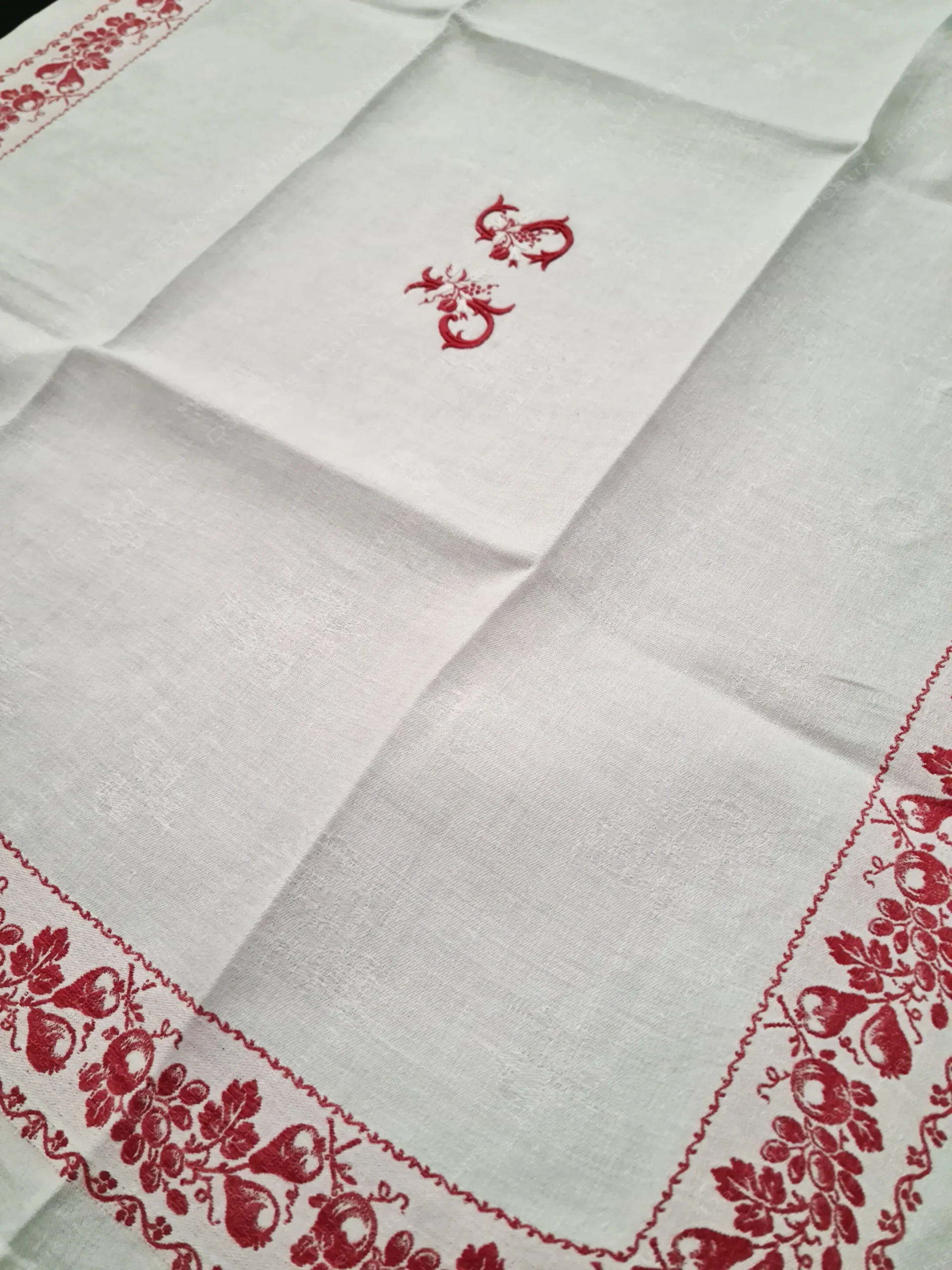 Rare série de 15 serviettes de table en damassé de lin à liteaux,décor de fruits,XIX ème. – Image 5