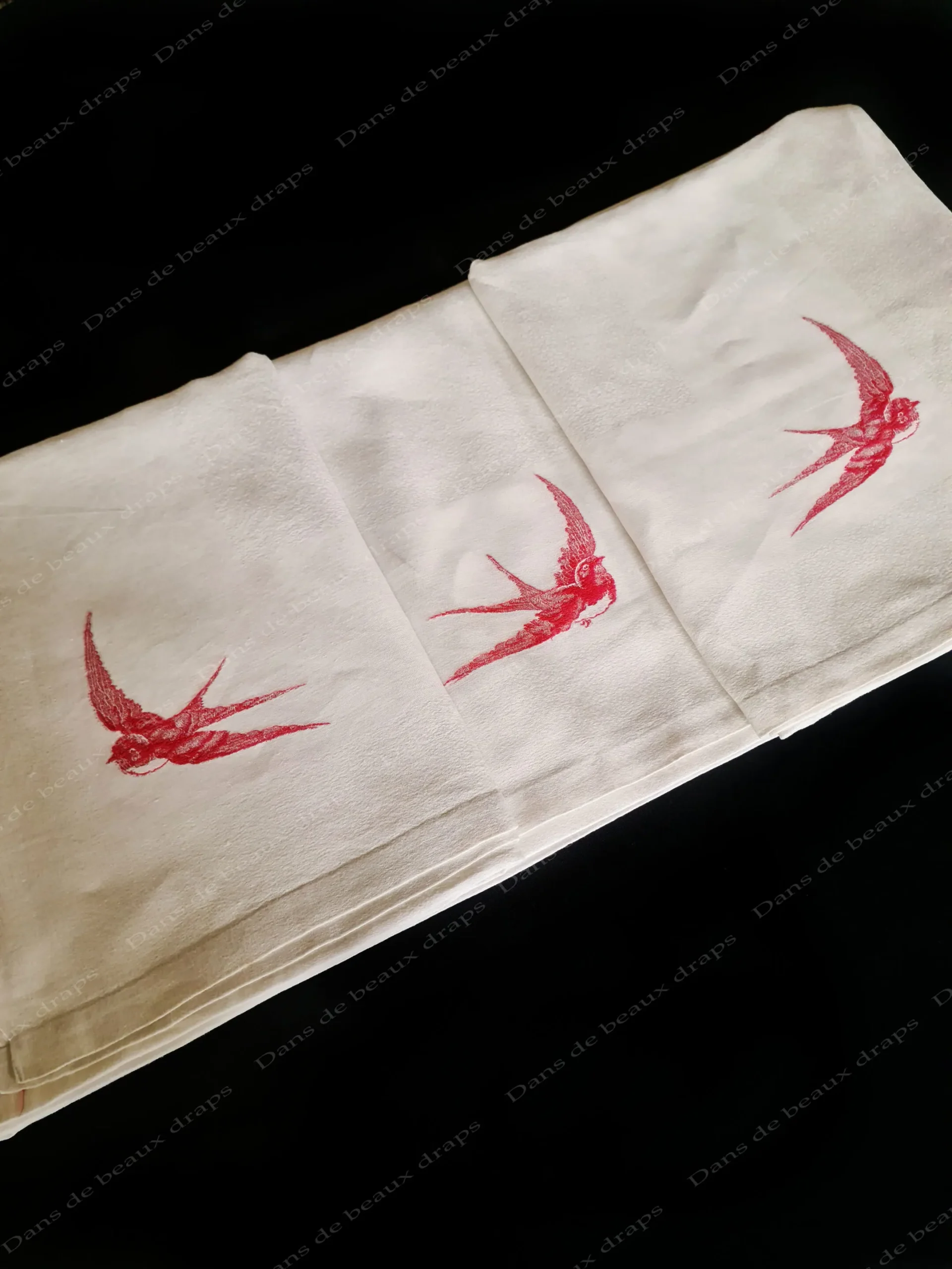 Superbe nappe en damassé de lin , 4 monogrammes MT. – Image 4