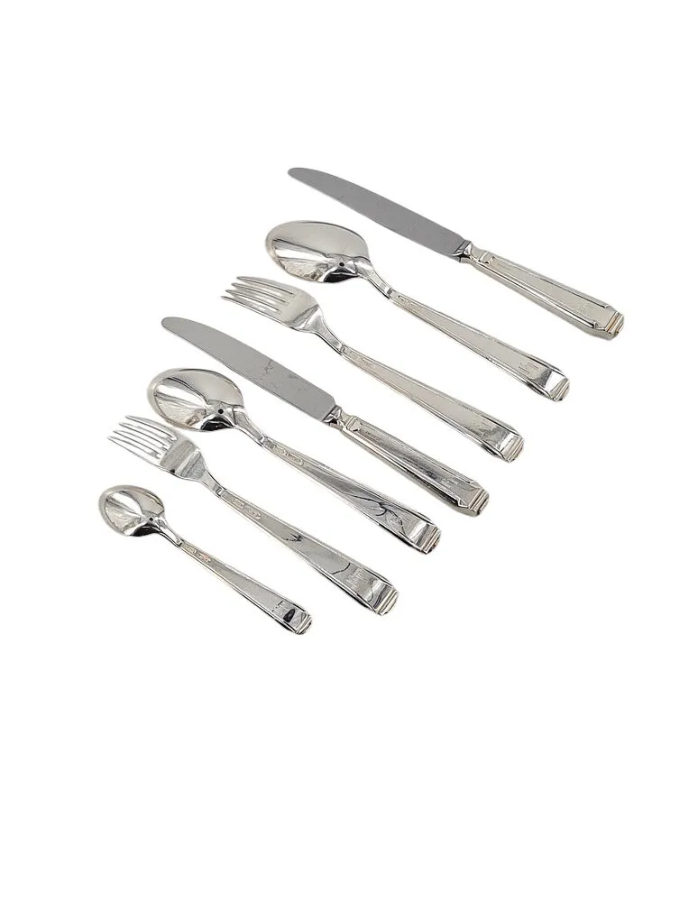 Ménagère de couverts en argent massif, époque Art Déco, 87 pièces. – Image 2