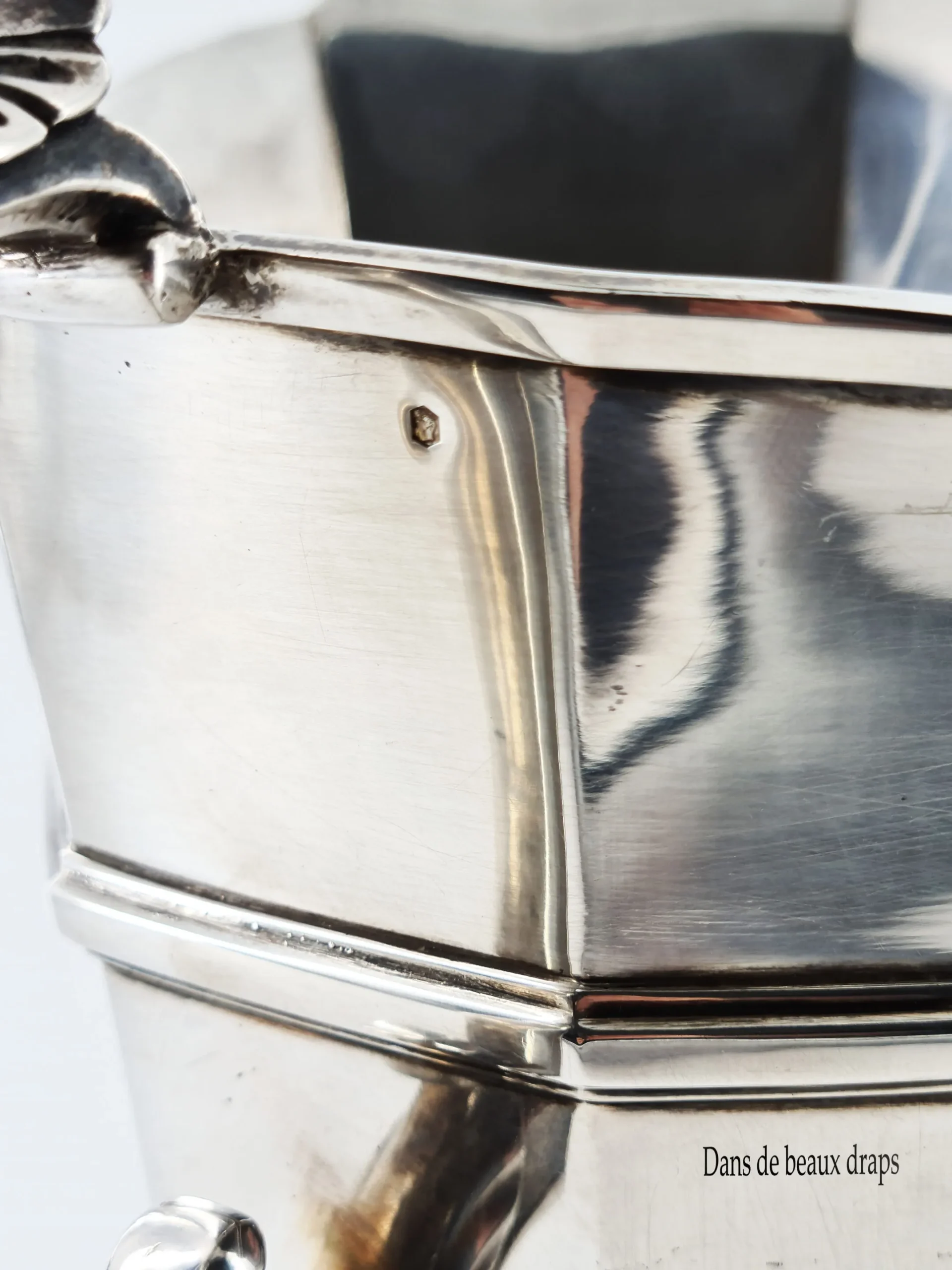 Magnifique hanap ou aiguière casque en argent massif, 925 millièmes,orfèvre Tétard, Paris. – Image 5