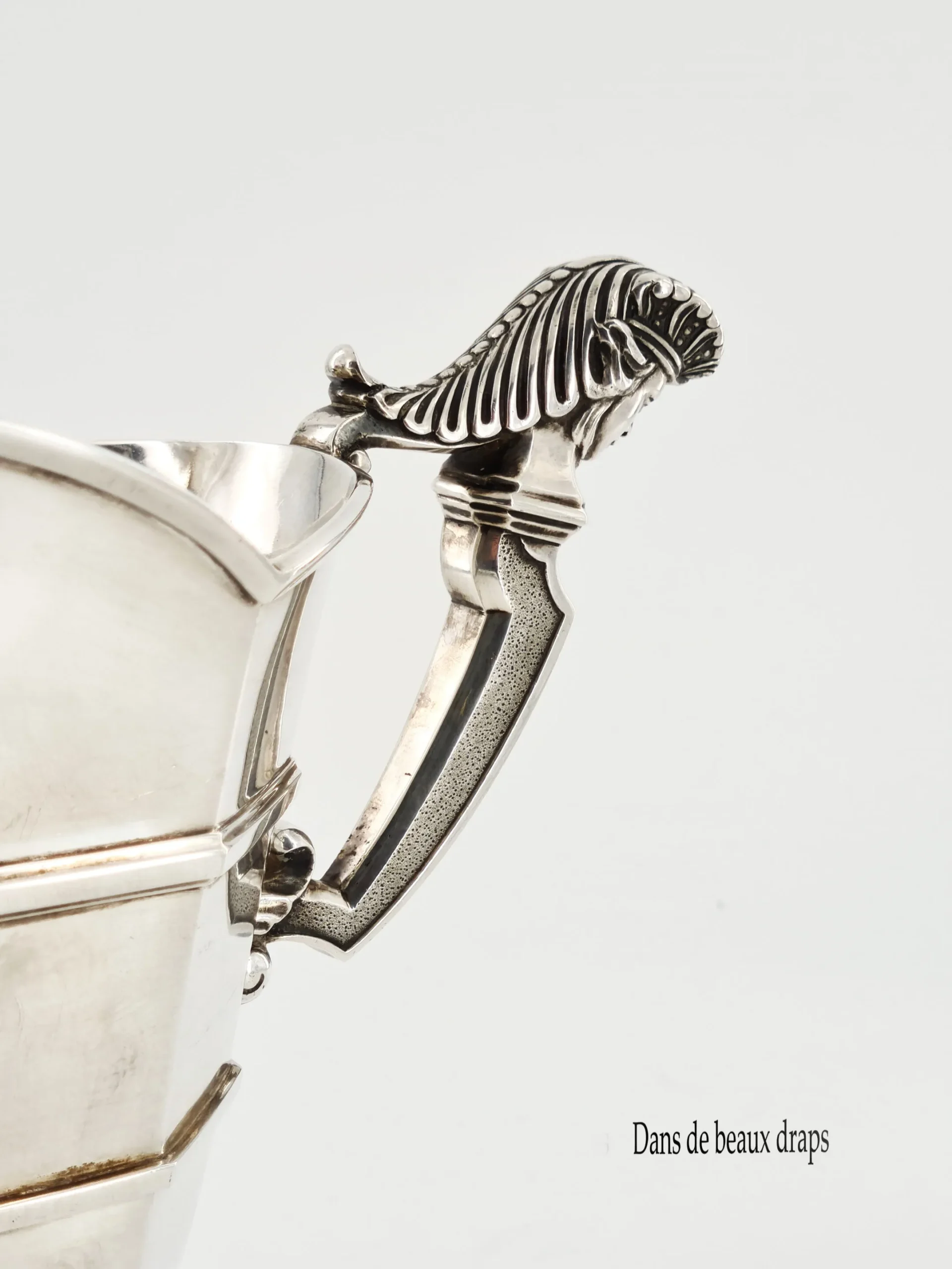 Magnifique hanap ou aiguière casque en argent massif, 925 millièmes,orfèvre Tétard, Paris. – Image 6