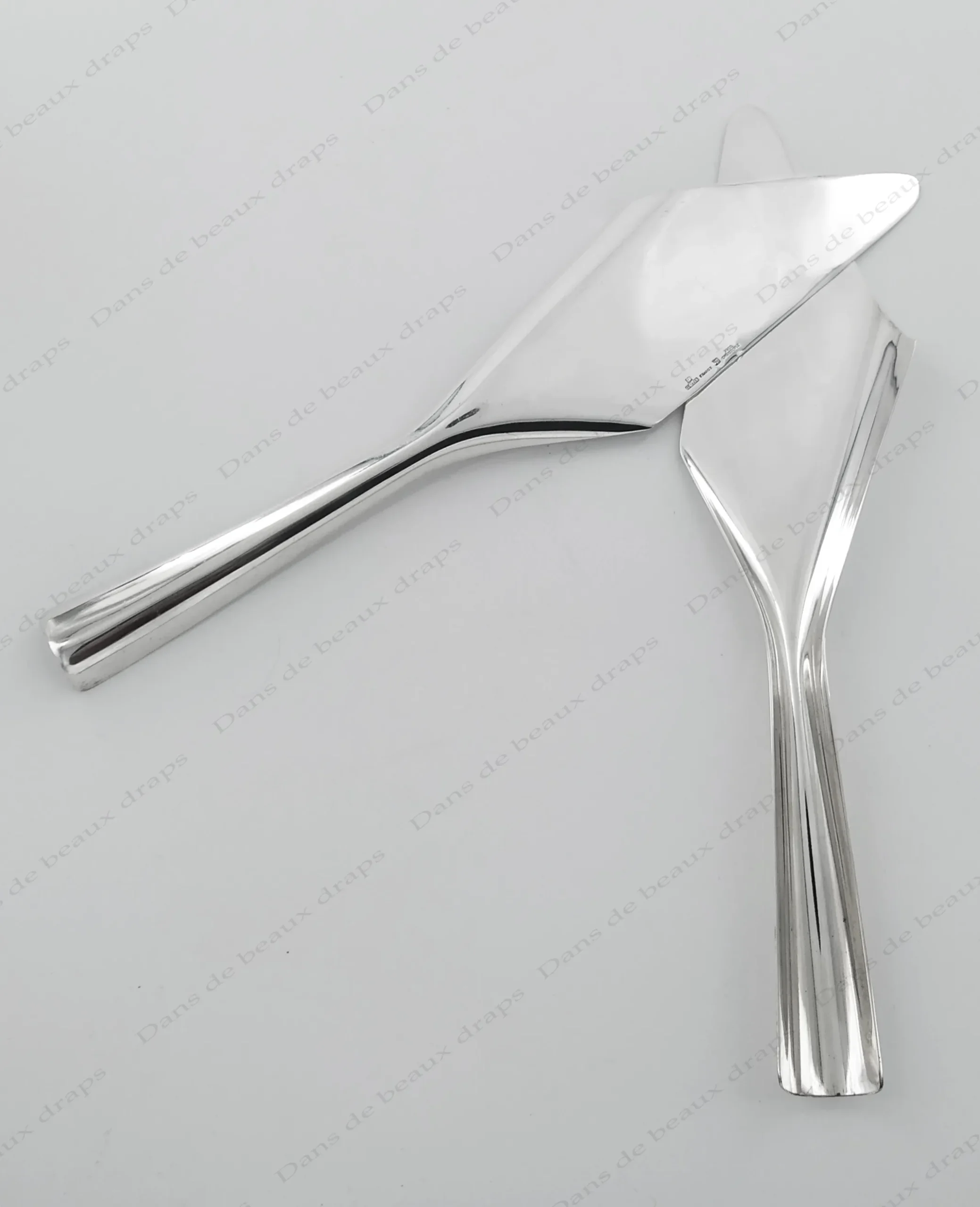 Superbe ramasse-miette en métal argenté,Gallia pour Christofle. – Image 2