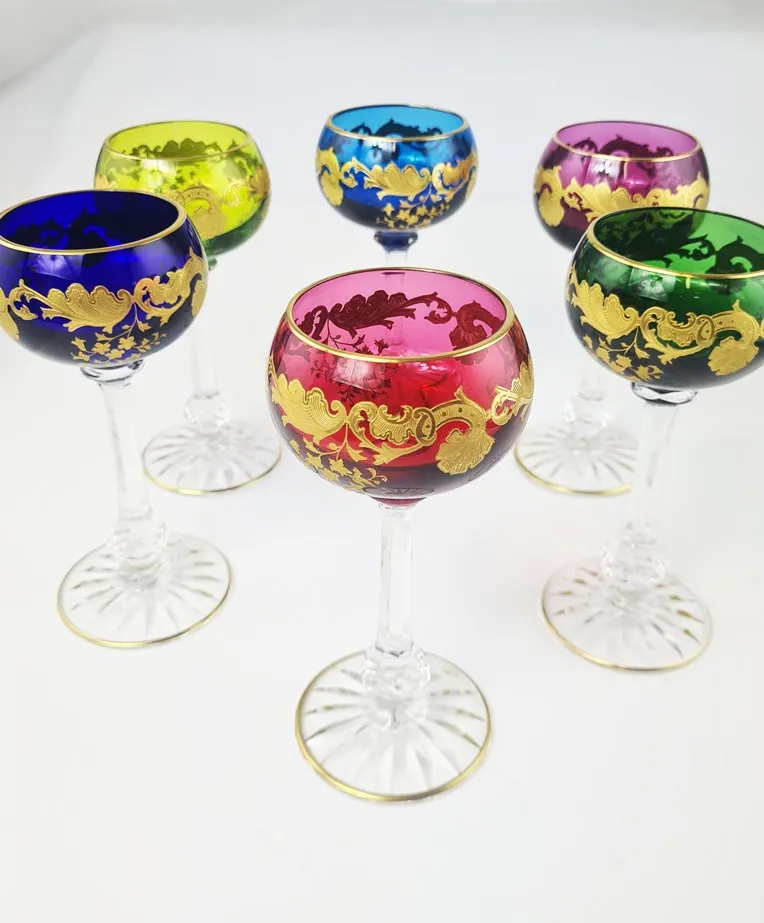 Exceptionnelle suite de 12 verres à vin du Rhin (roemers), en cristal de Saint Louis, modèle Massenet Or. – Image 3