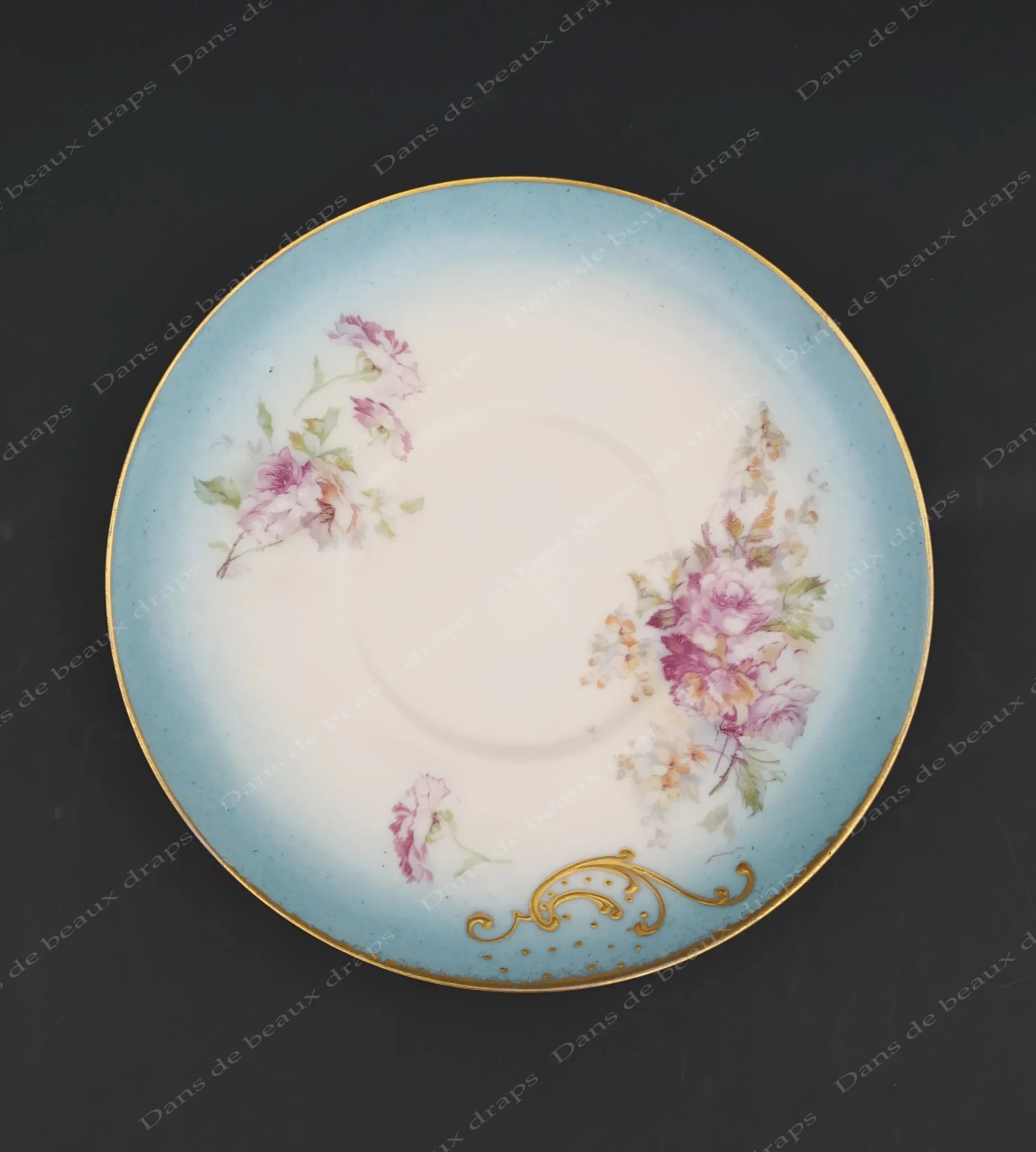 Joli déjeuner en porcelaine à décor floral fin 19ème. – Image 3