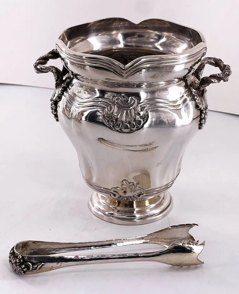 Seau à glace à double prises et sa cuillère en argent 800 millièmes, Italie XXème. – Image 2