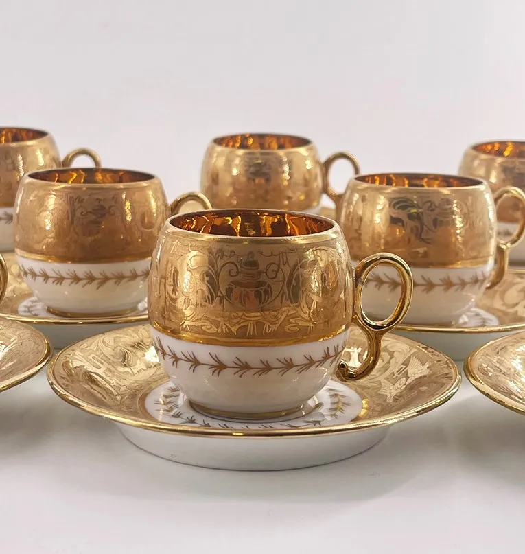 Exceptionnelle suite de 8 paire-tasses à café en porcelaine, années 50, Le Tallec , Paris – Image 2