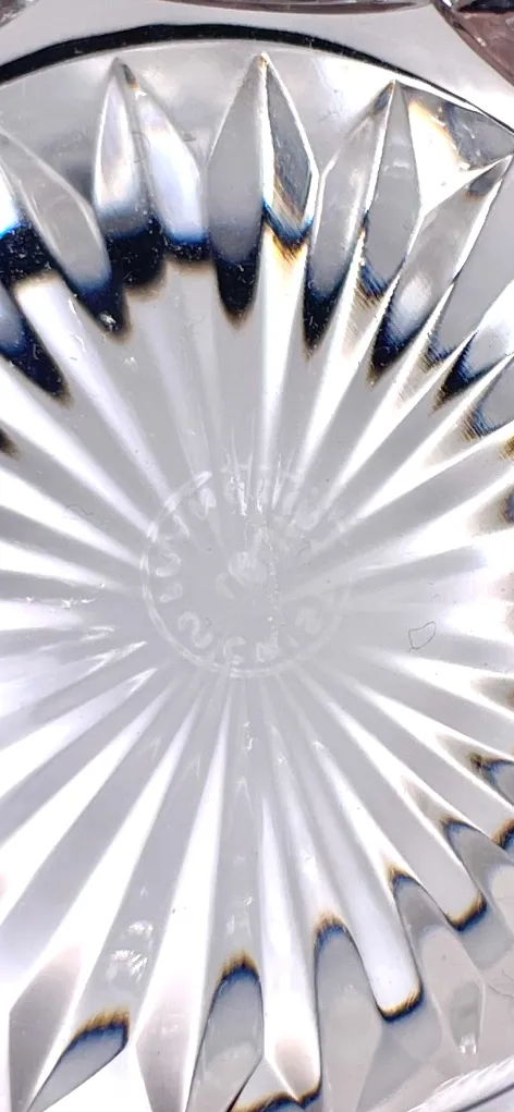 Rare suite de 6 gobelets à whisky en cristal de Saint Louis modèle Trianon old fashion – Image 5