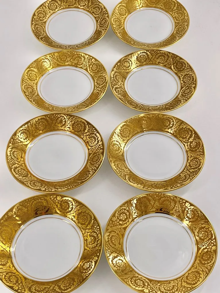 Magnifique suite de 8 paire-tasses à thé en porcelaine de Limoges – Image 4
