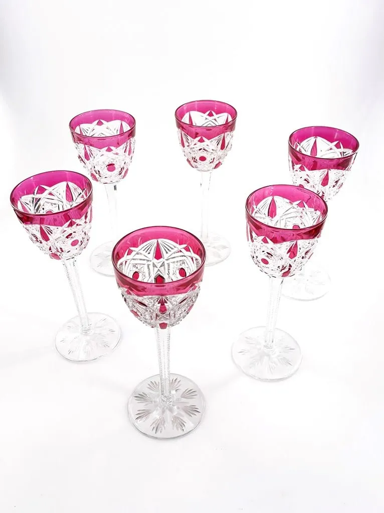 Suite de 6 verres à vin du Rhin en cristal de Baccarat, modèle Lagny. – Image 4