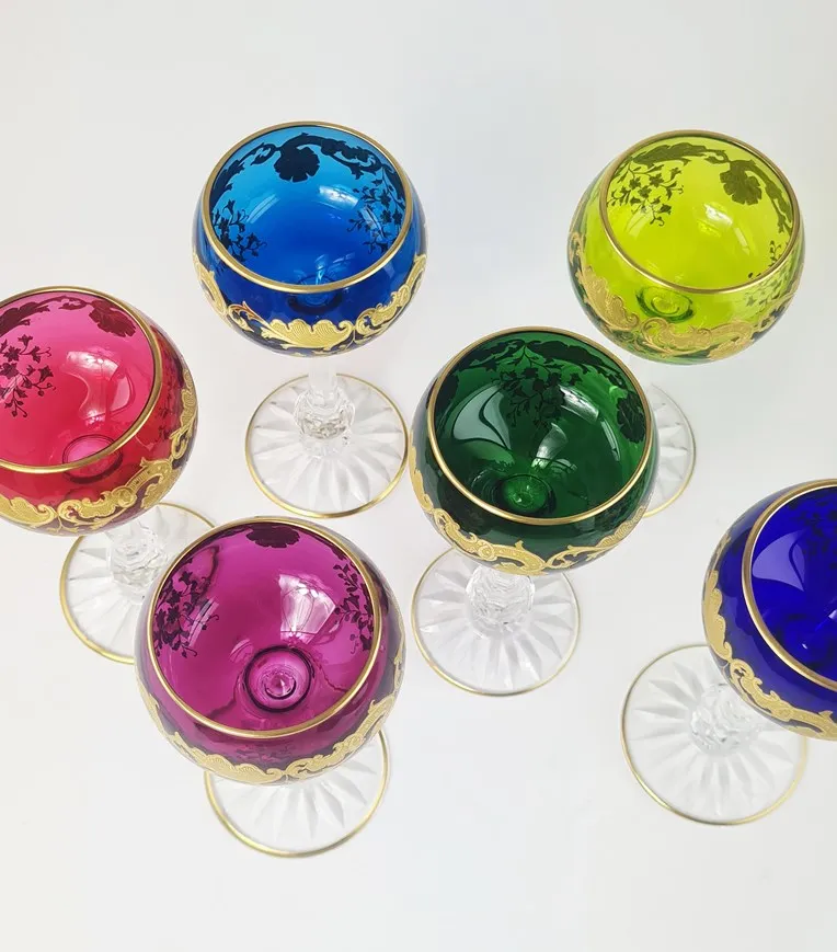 Exceptionnelle suite de 12 verres à vin du Rhin (roemers), en cristal de Saint Louis, modèle Massenet Or. – Image 2