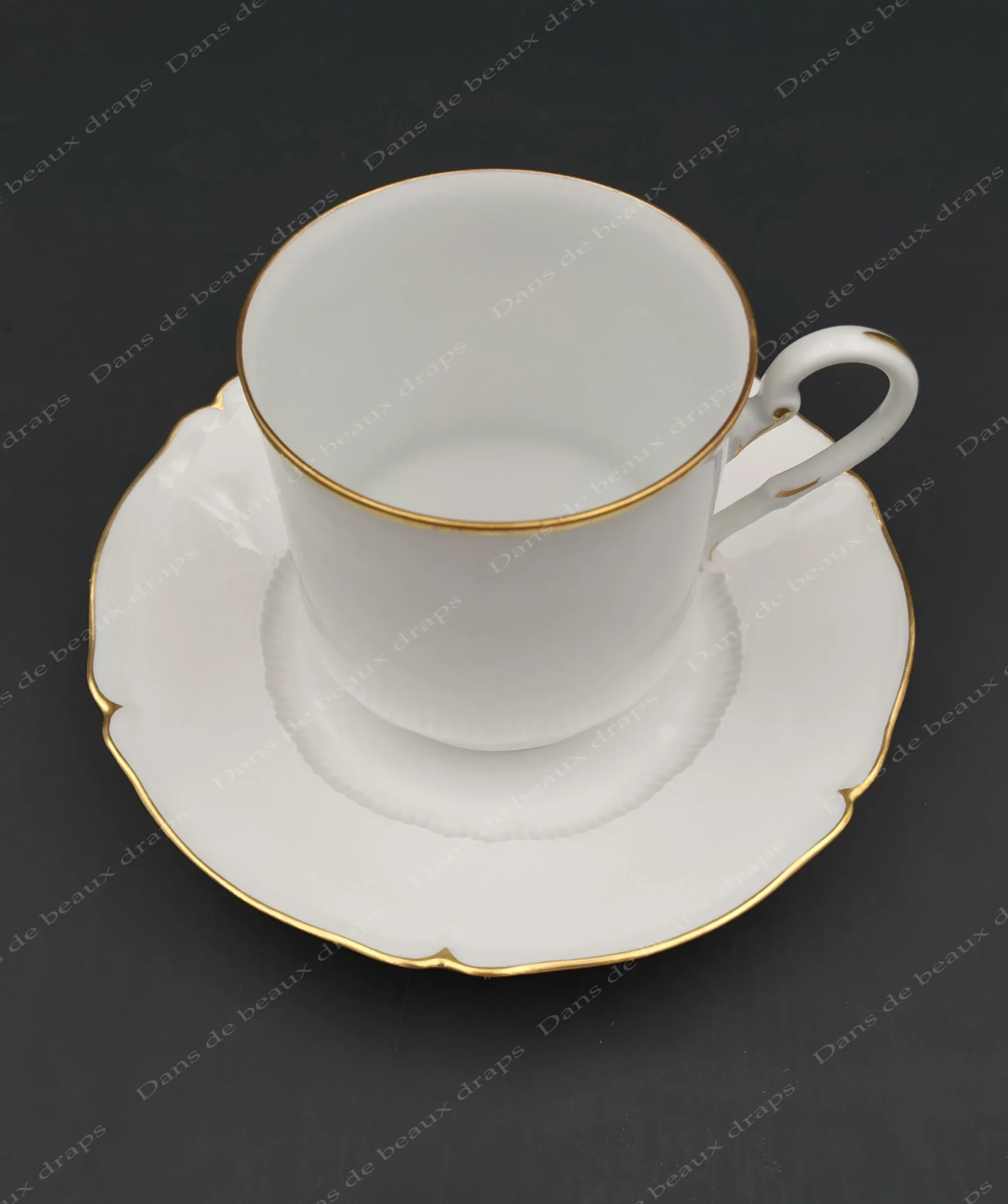Paire-tasse à thé en porcelaine de Limoges,maison Haviland. – Image 4