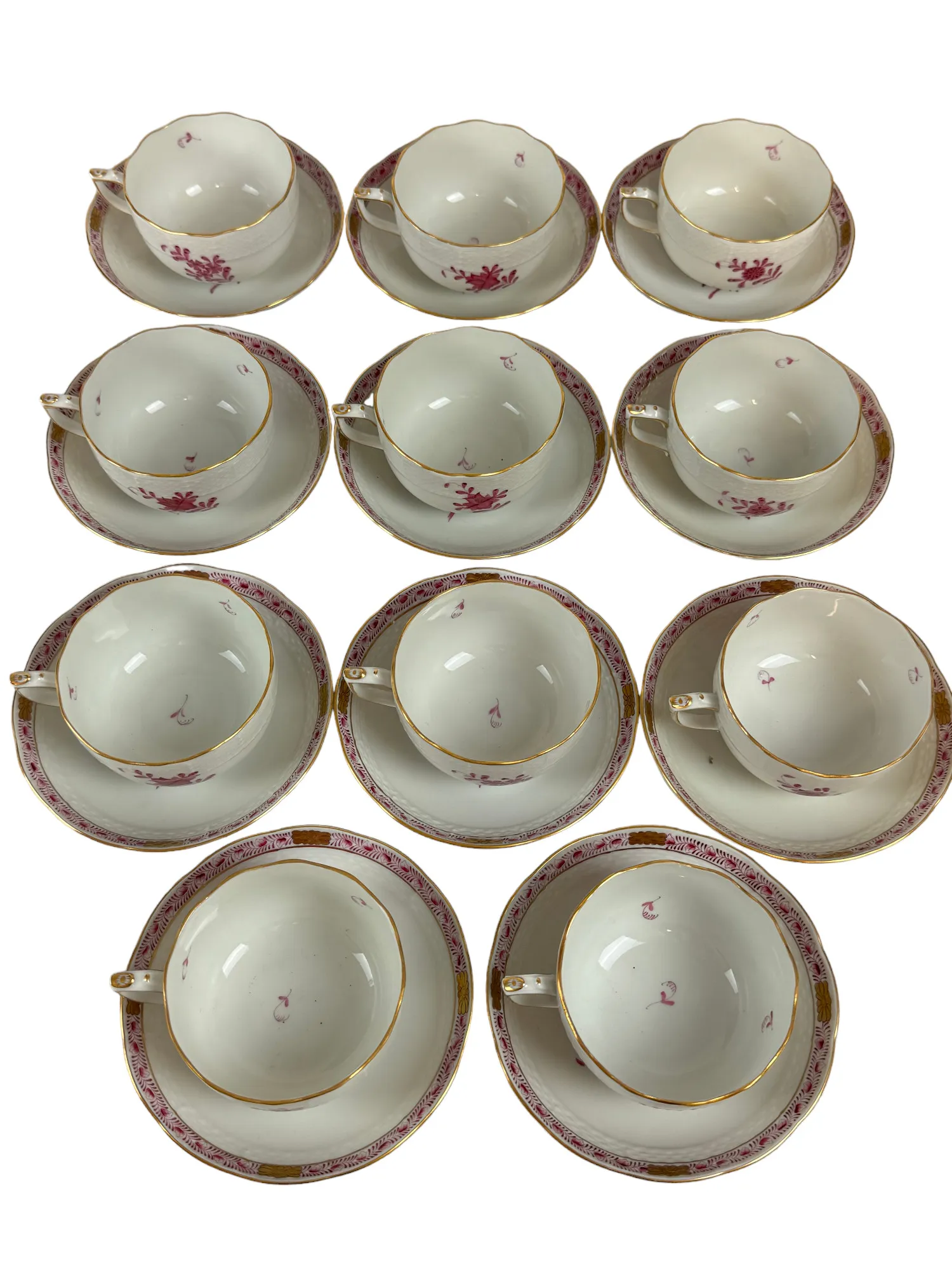 Service thé-café en porcelaine de Herend, modèle « Apponyi Pourpre », 24 pièces. – Image 3